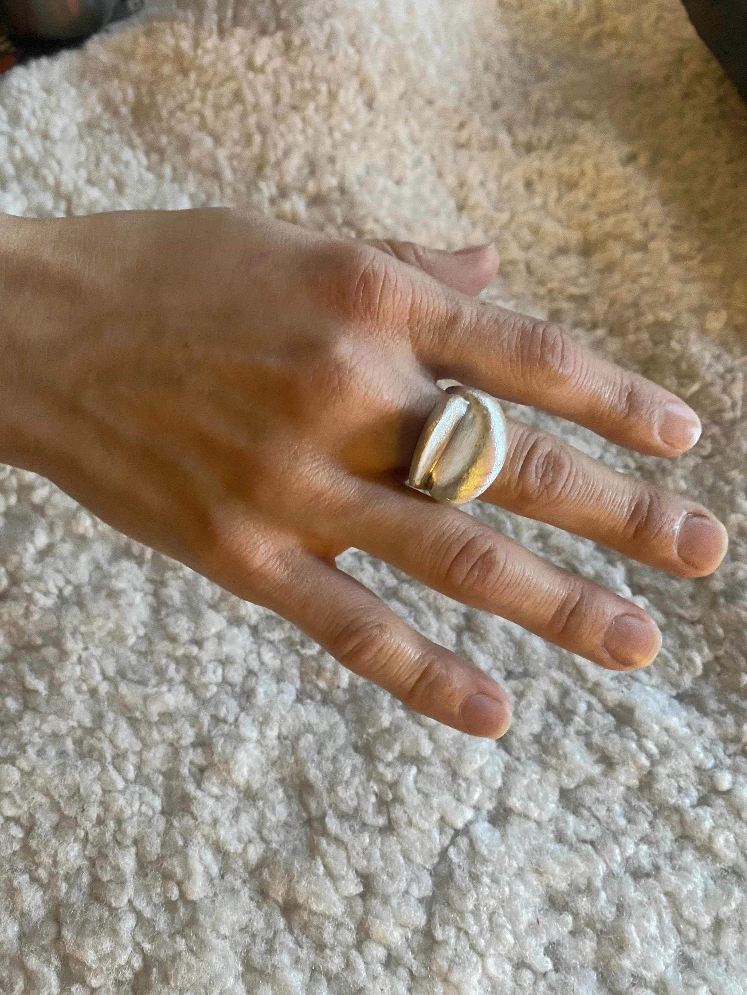 Espuma Silver wave ring 1 | £115 |

925 Silver |  Weight: 22g