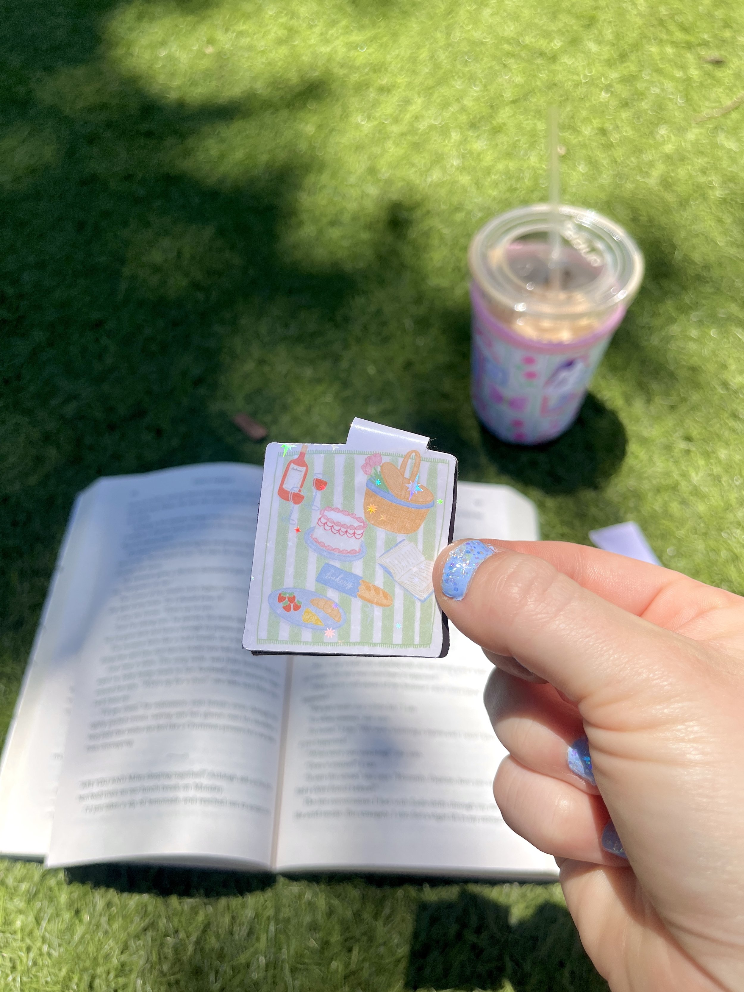 Summer Picnic Magnetic Bookmark