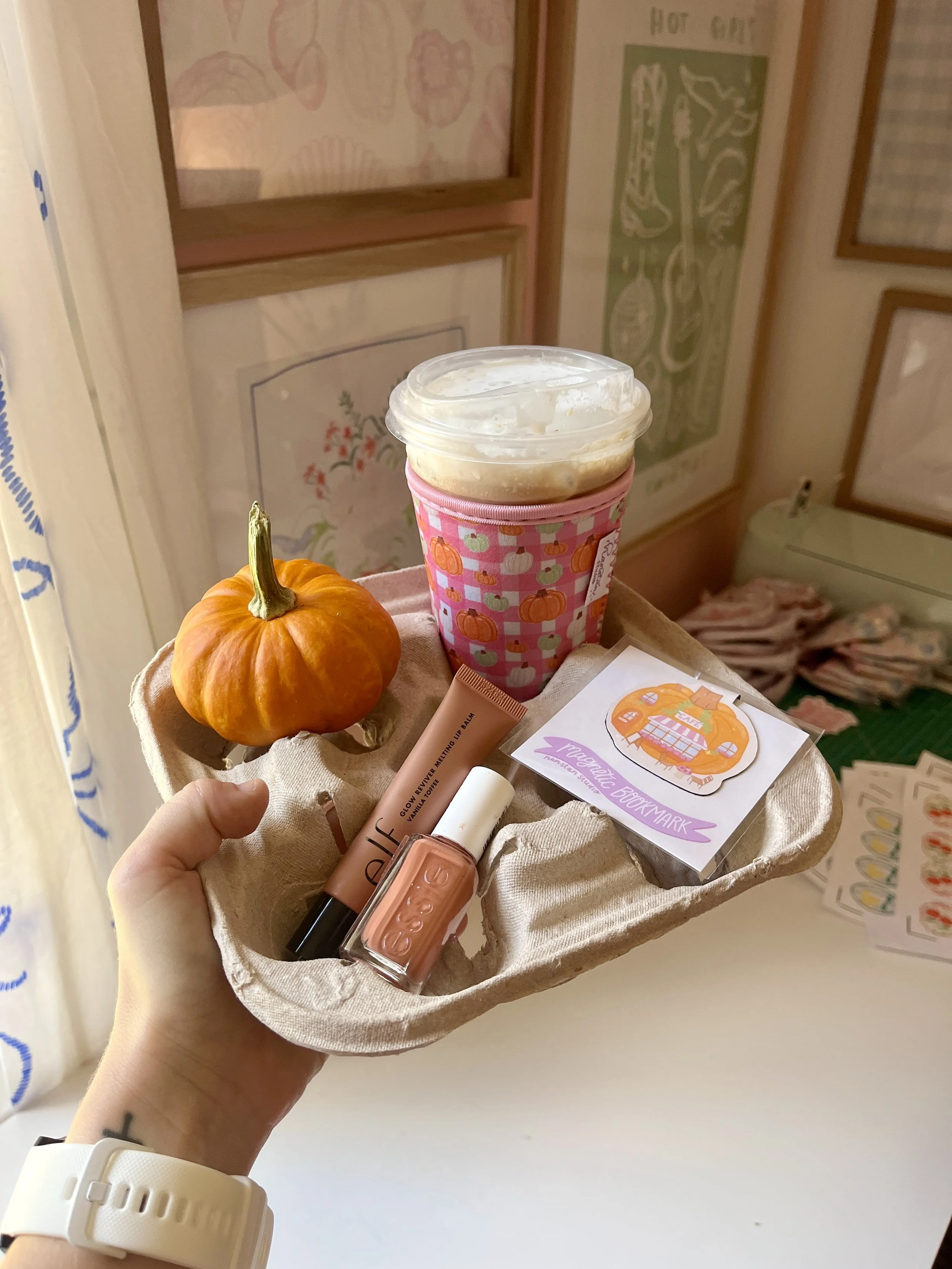 Pumpkin Girly Drink Sleeve