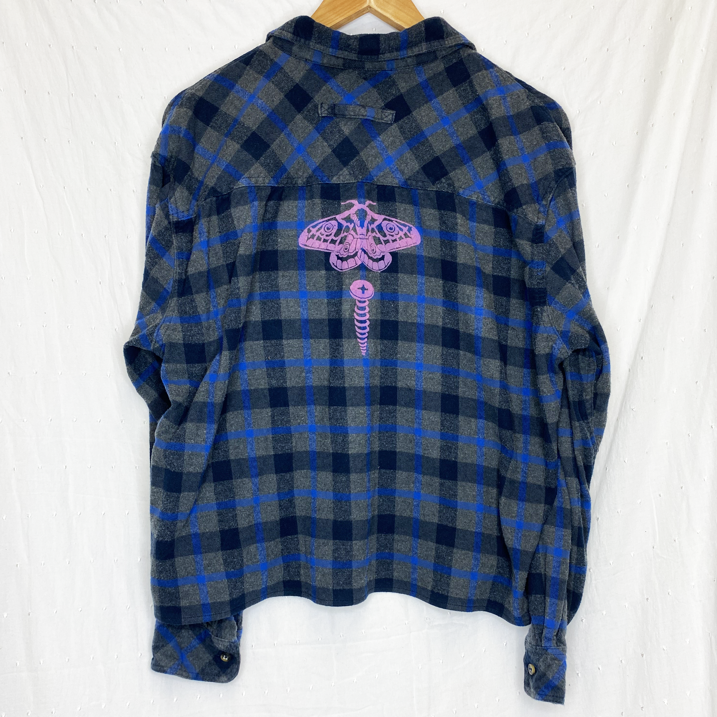 blue gray pink flannel back.png
