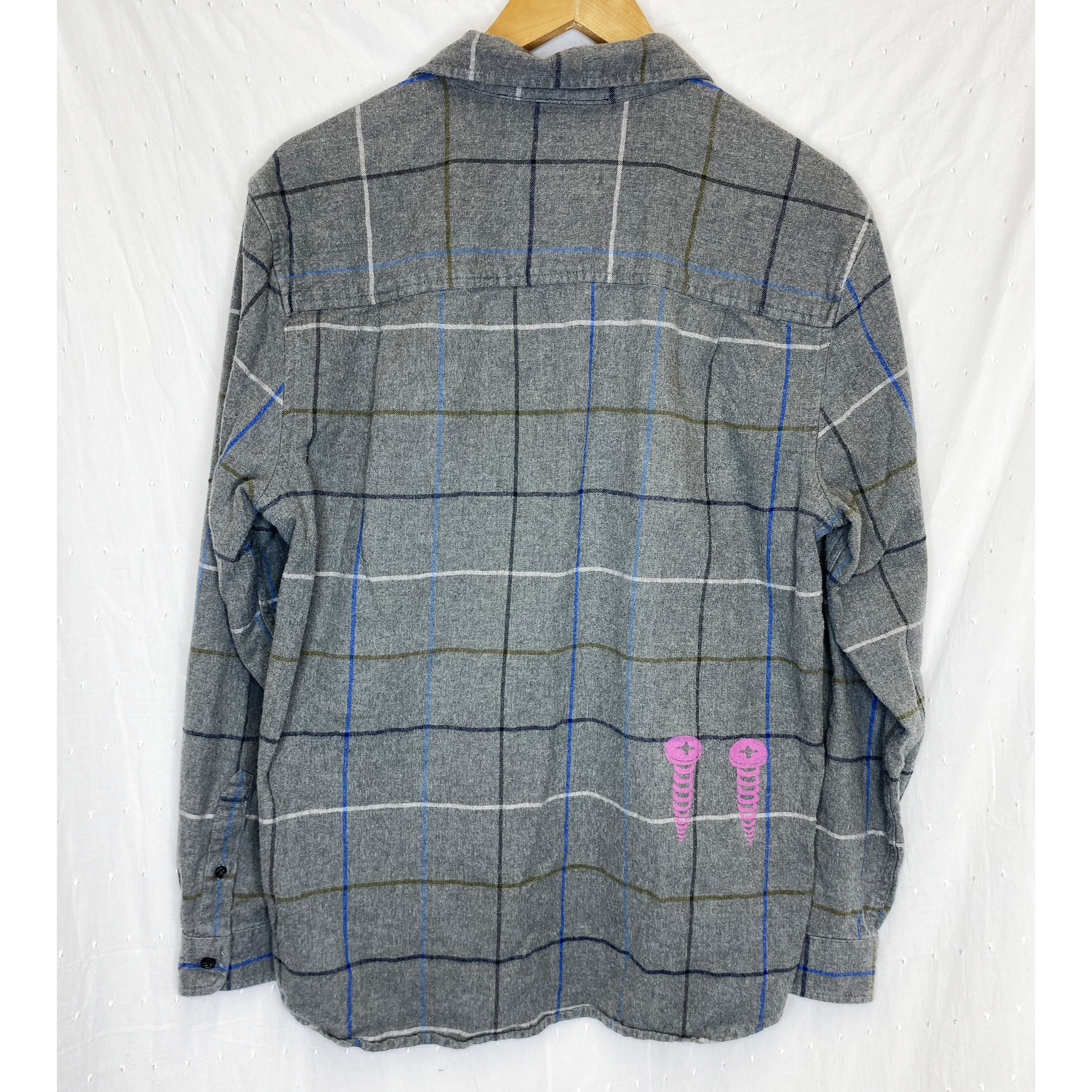 gray flannel back.png