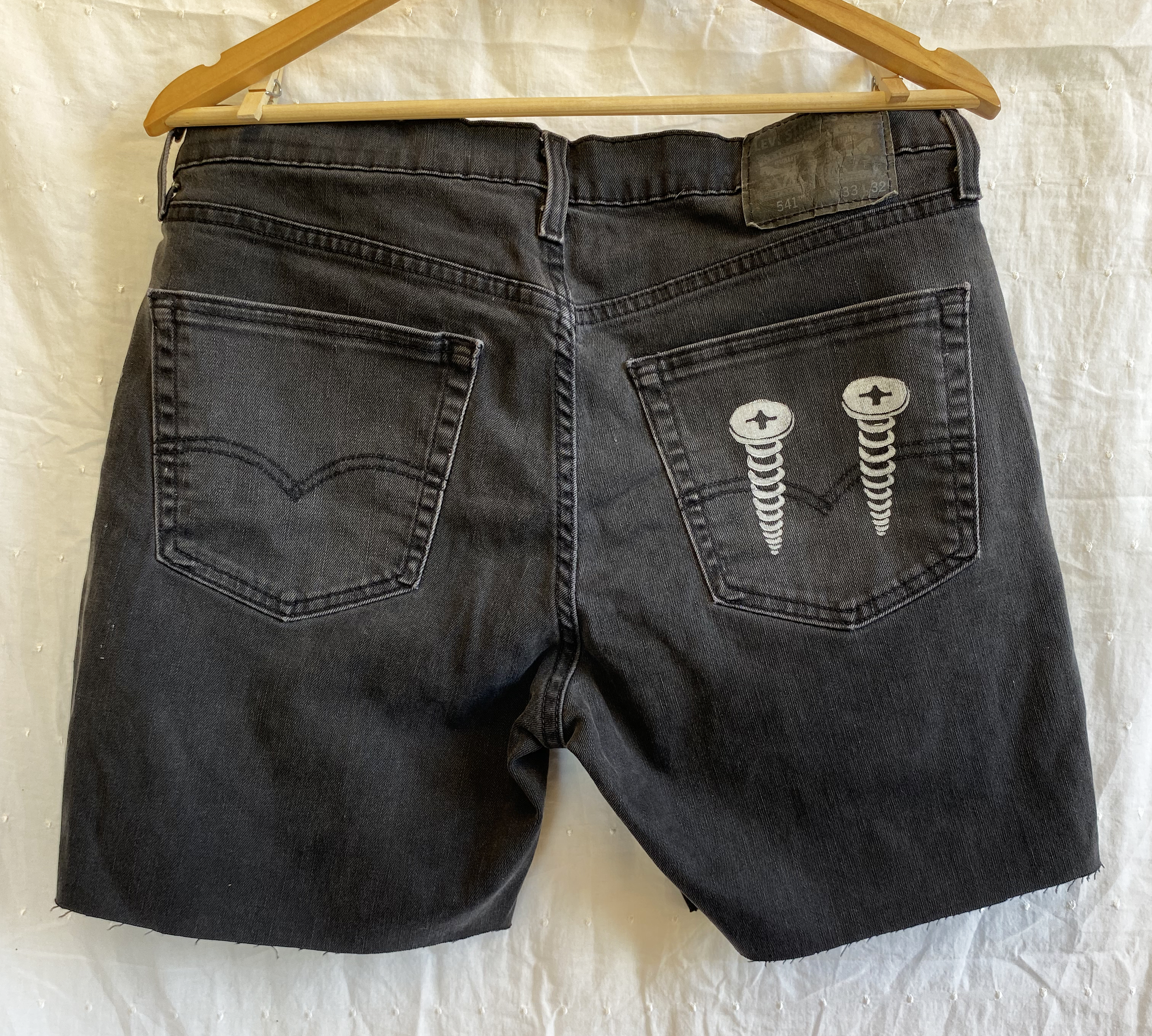 black levis back.png