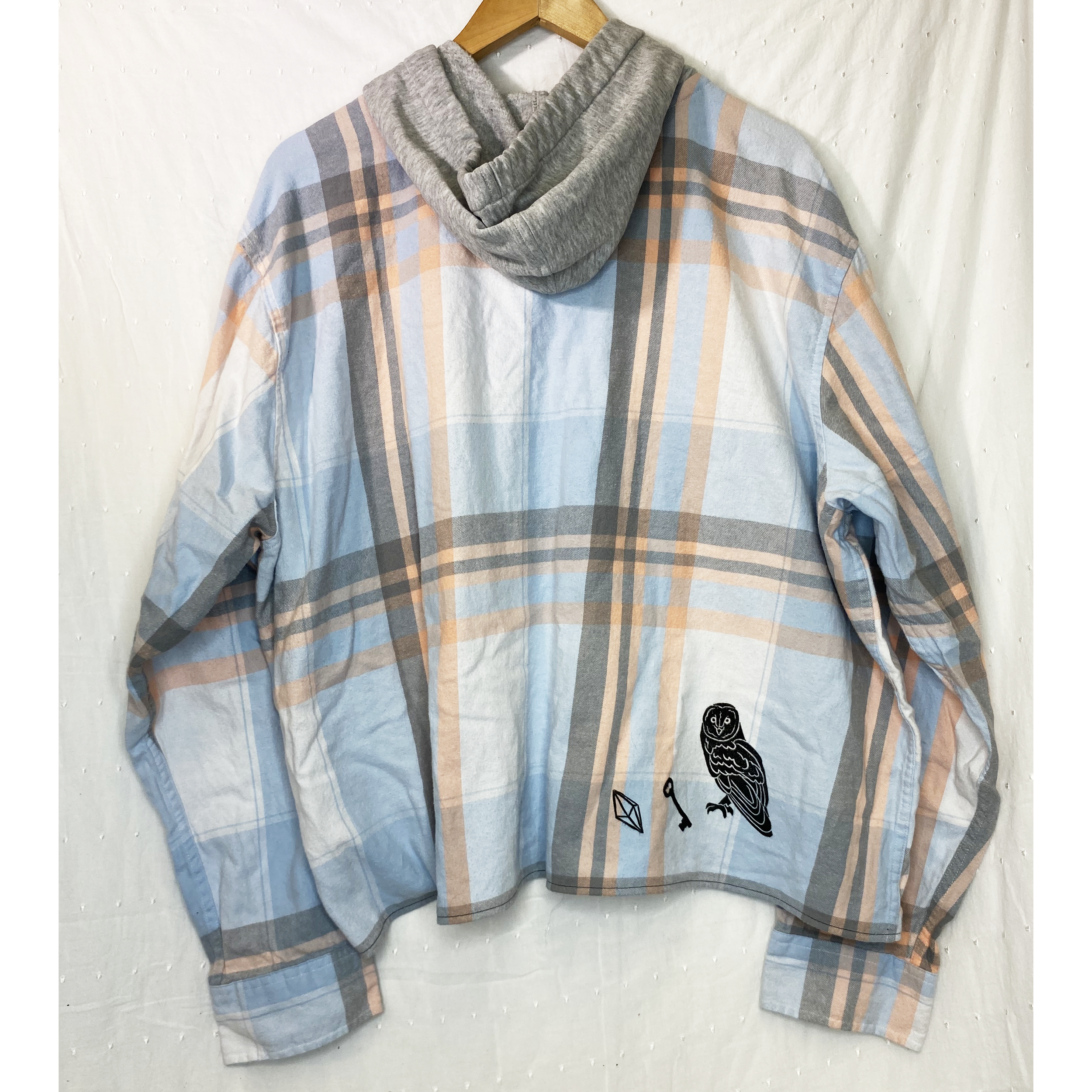 blue pink back.png