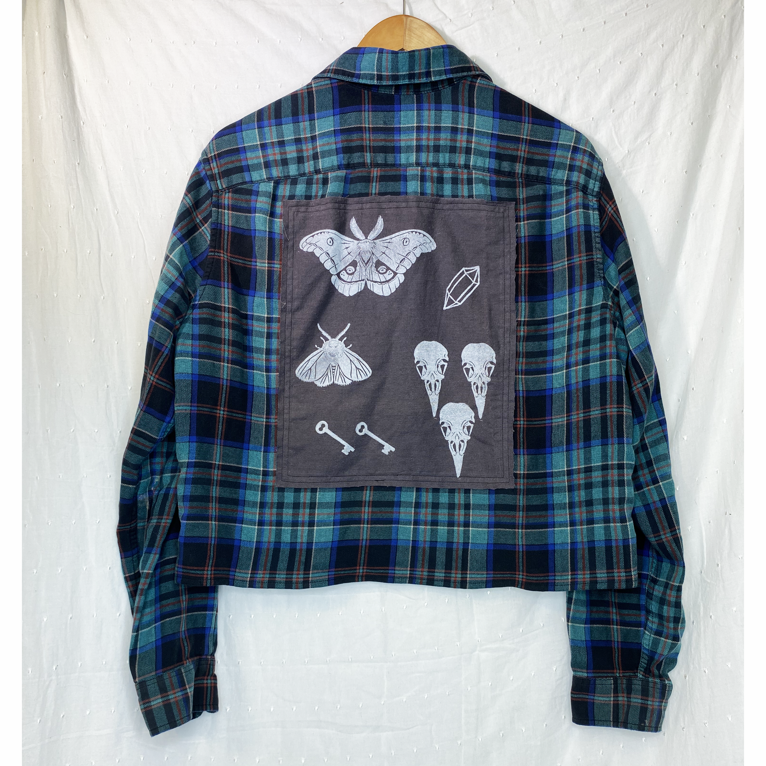 blue patch back.png