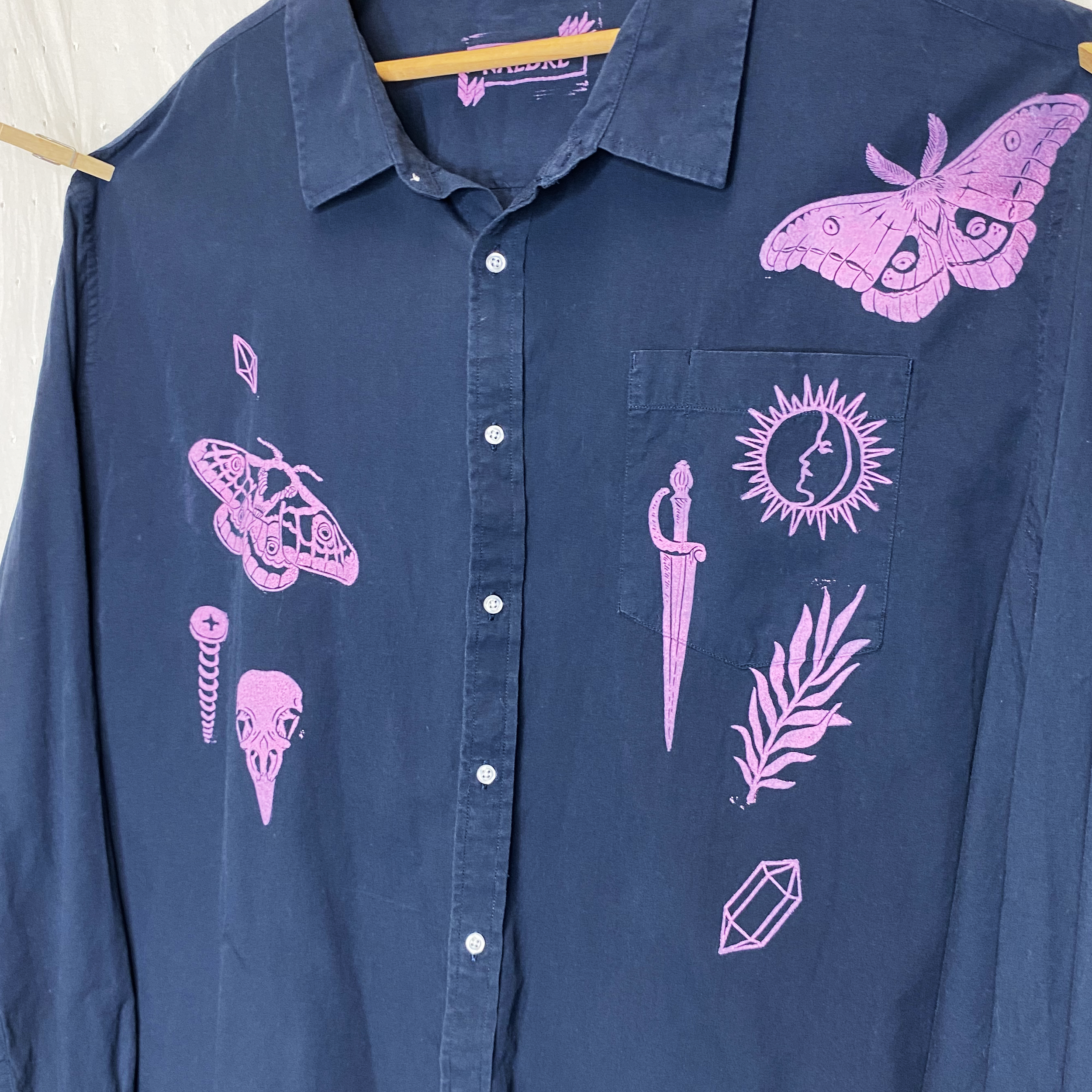 big blue shirt close.png