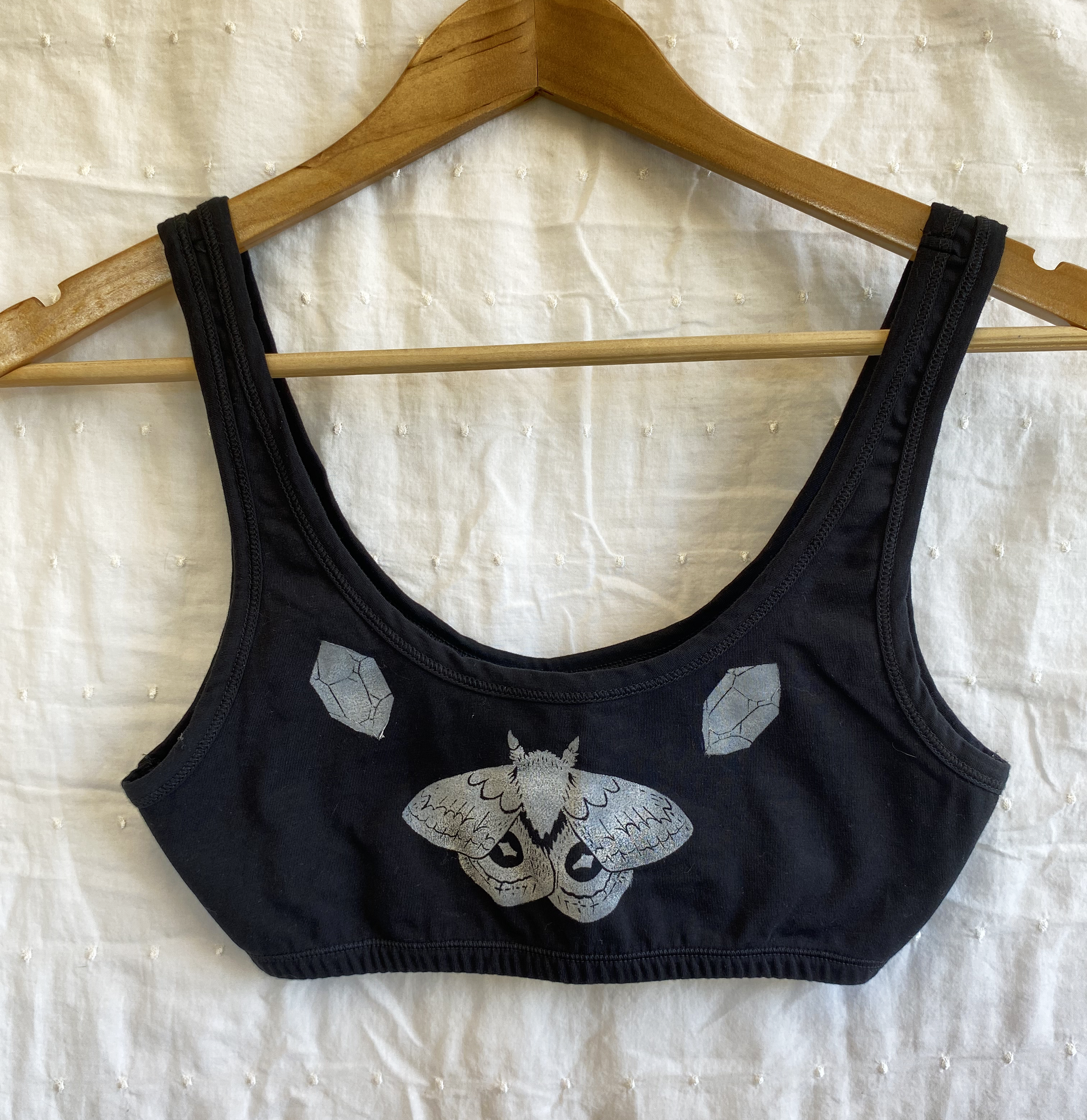 black bra.png