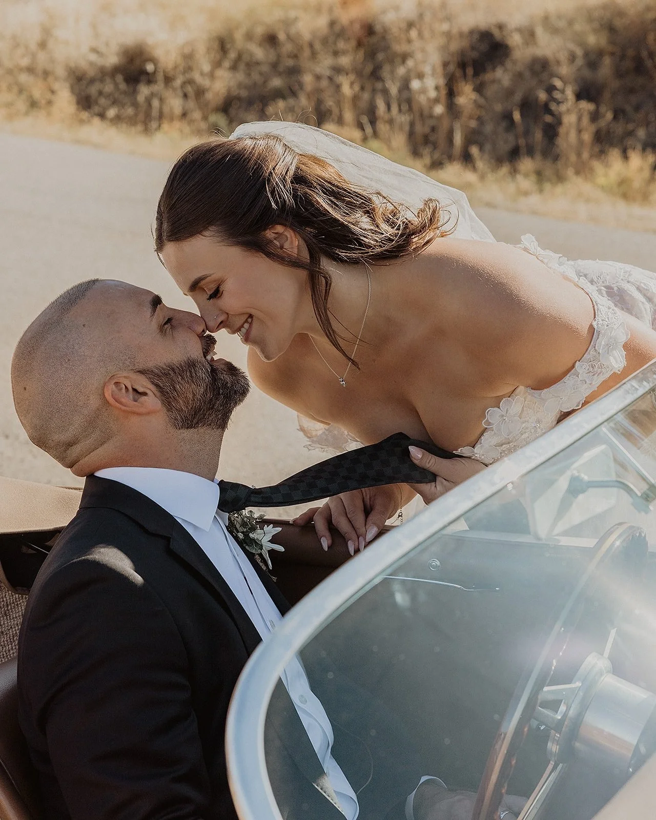 A vintage convertible, a crisp autumn day, and these two made for a sweet send-off to my 2025 season š¤