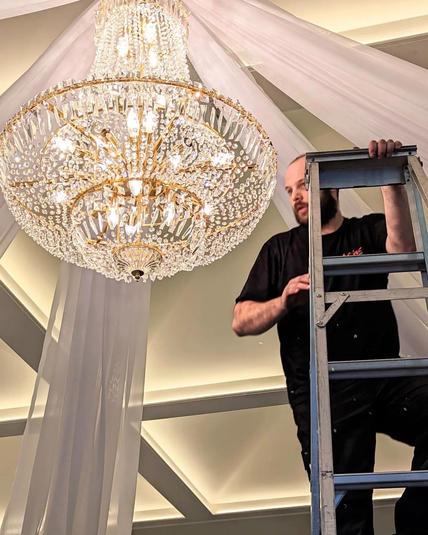 Hello hello. I know I've taken a long break but it's only because life has been crazy. We're busier than ever and this wedding season has been no exception. Here is Ben our qualified advanced rigger hanging out Monet chandelier in @leondabytheyarra ✨