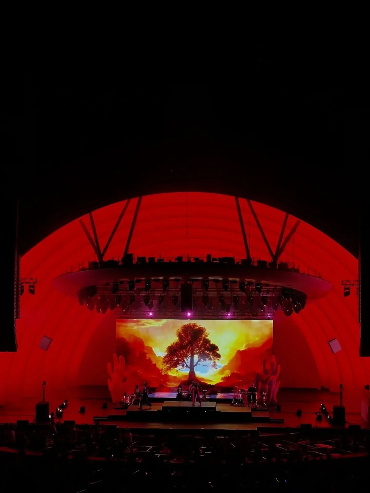Highlights from @astropical&rsquo;s showcase including @bombaestereo &amp; @rawayana at the @hollywoodbowl!

FOH Camera provided by @nightlight.production
Repost from @doctorzamora

&mdash;

#NightLightProduction #HollywoodBowl #Astropical #BombaEste