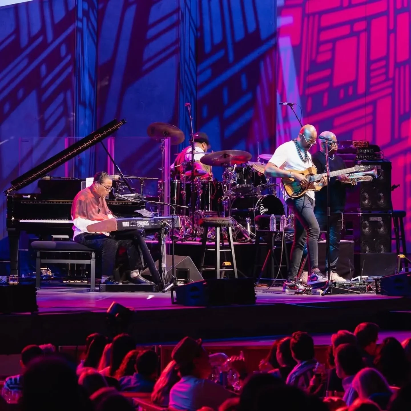 Peak summer moments with @herbiehancock at the @hollywoodbowl 🤩

FOH Camera provided by @nightlight.production
📸: @farahstop
Repost from @hollywoodbowl

&mdash;

#NightLightProduction #HollywoodBowl #HerbieHancock #September #Production #LiveProduc