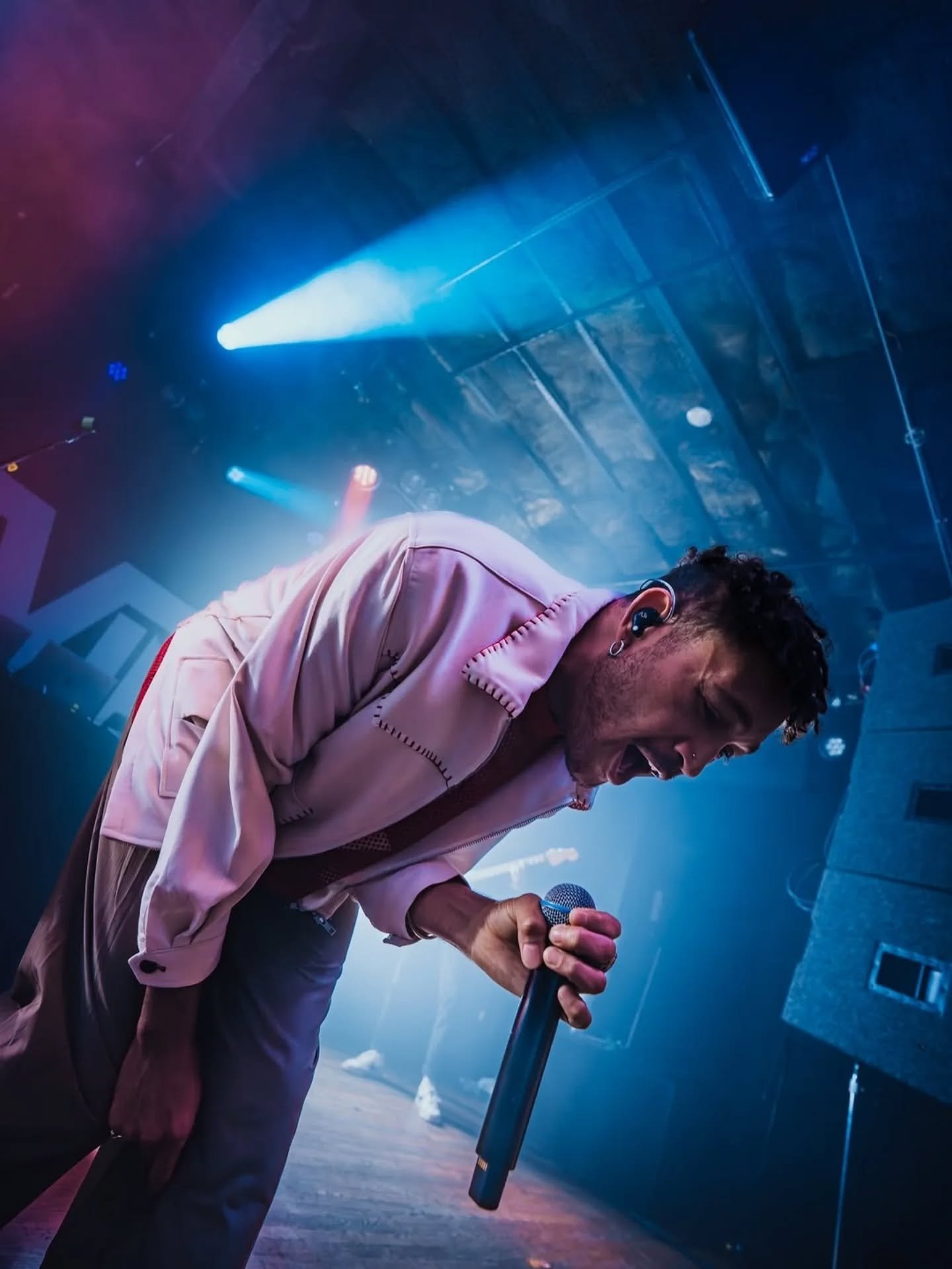 Another epic set from @brycevine&rsquo;s 2026 tour at the @bottomlounge last month 🔥

Lighting Package provided by @nightlight.production
Repost &amp; 📸 from @dan_ways

&mdash;

#NightLightProduction #LightingRental #BryceVine #Tour #Projection #Pr