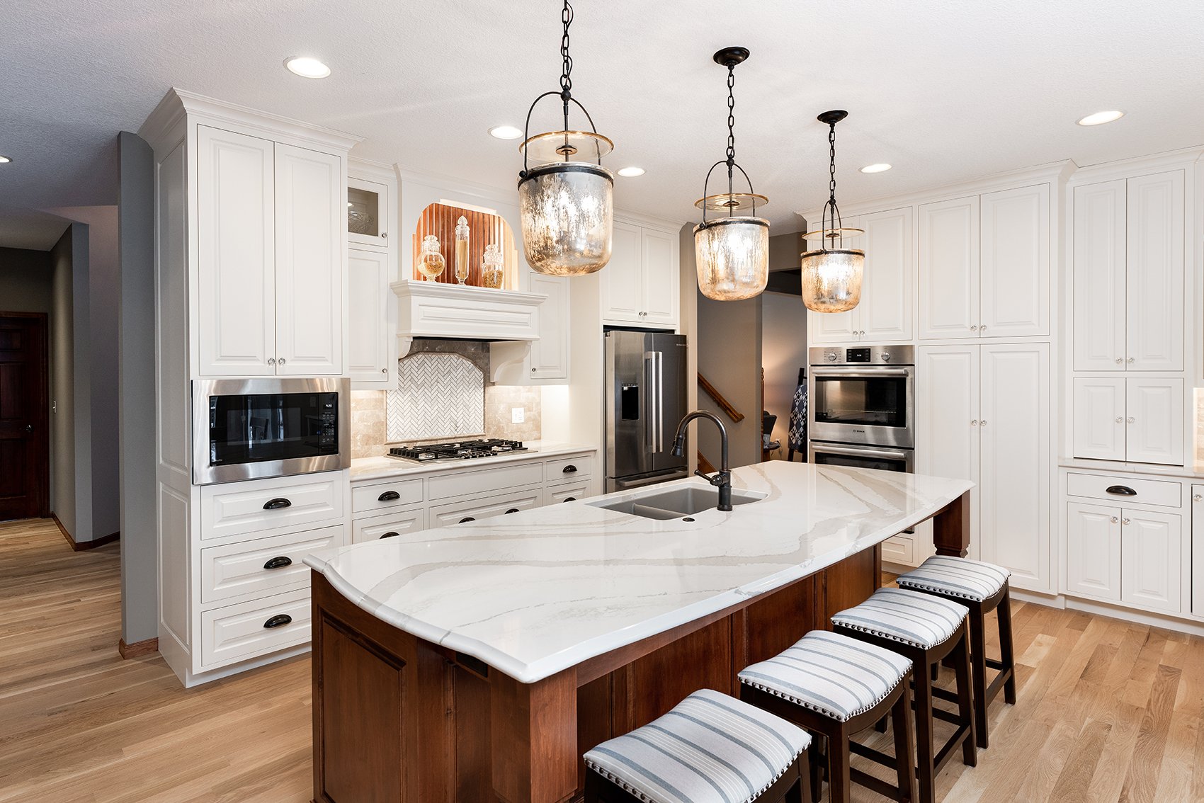 Traditional Kitchen &amp; Great Room