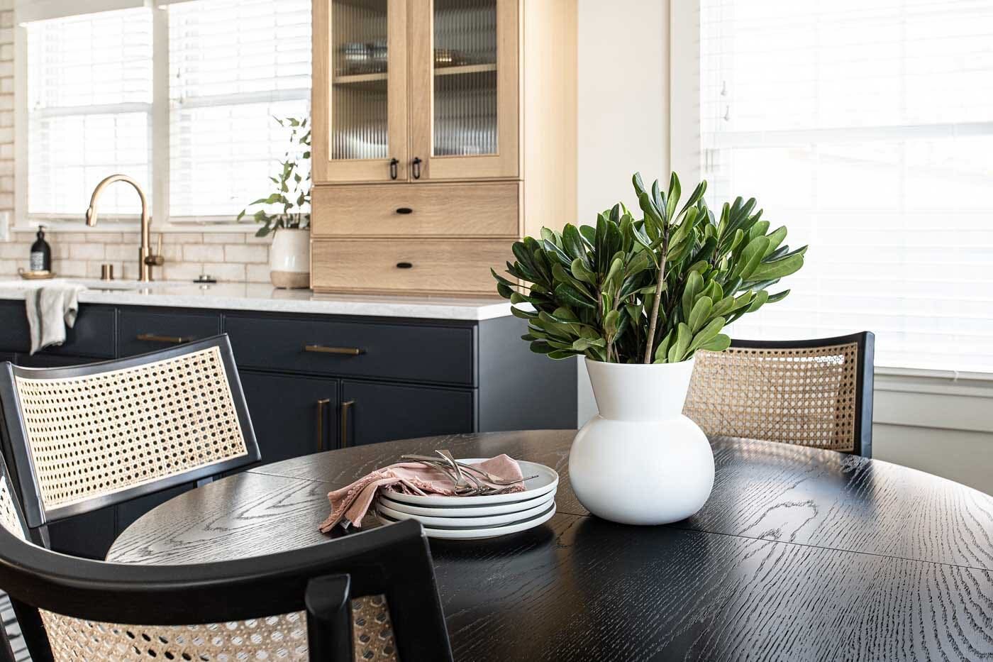 Hope the weekend is filled with plenty of pampering for all you wonderful moms out there. Happy Mother&rsquo;s Day weekend! 
 
 
 
 

 
#happymothersday #diningroom #kitchen #homeremodel #kitchenrenovation #diningtable #interiorstyling #midwesthome #