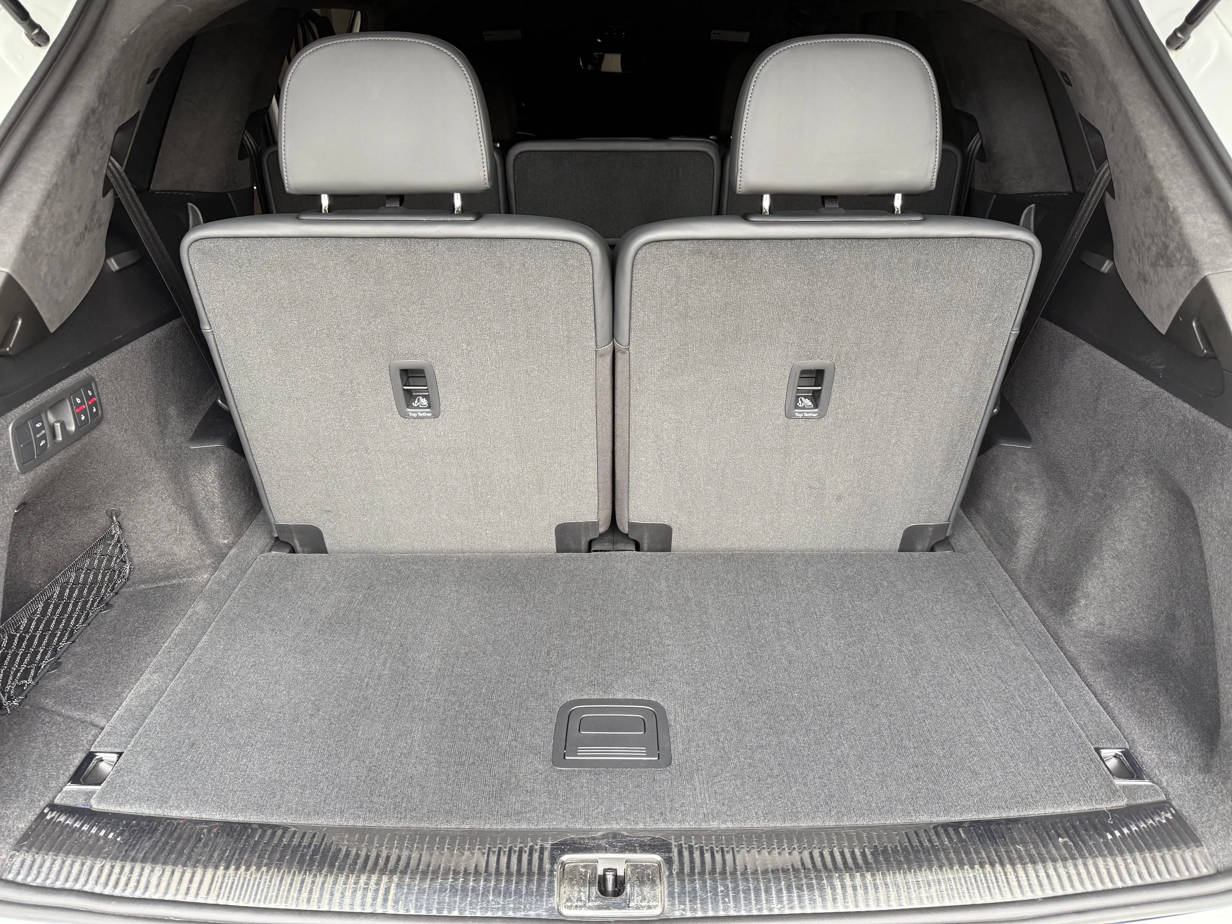 great cargo space even with 3rd row up