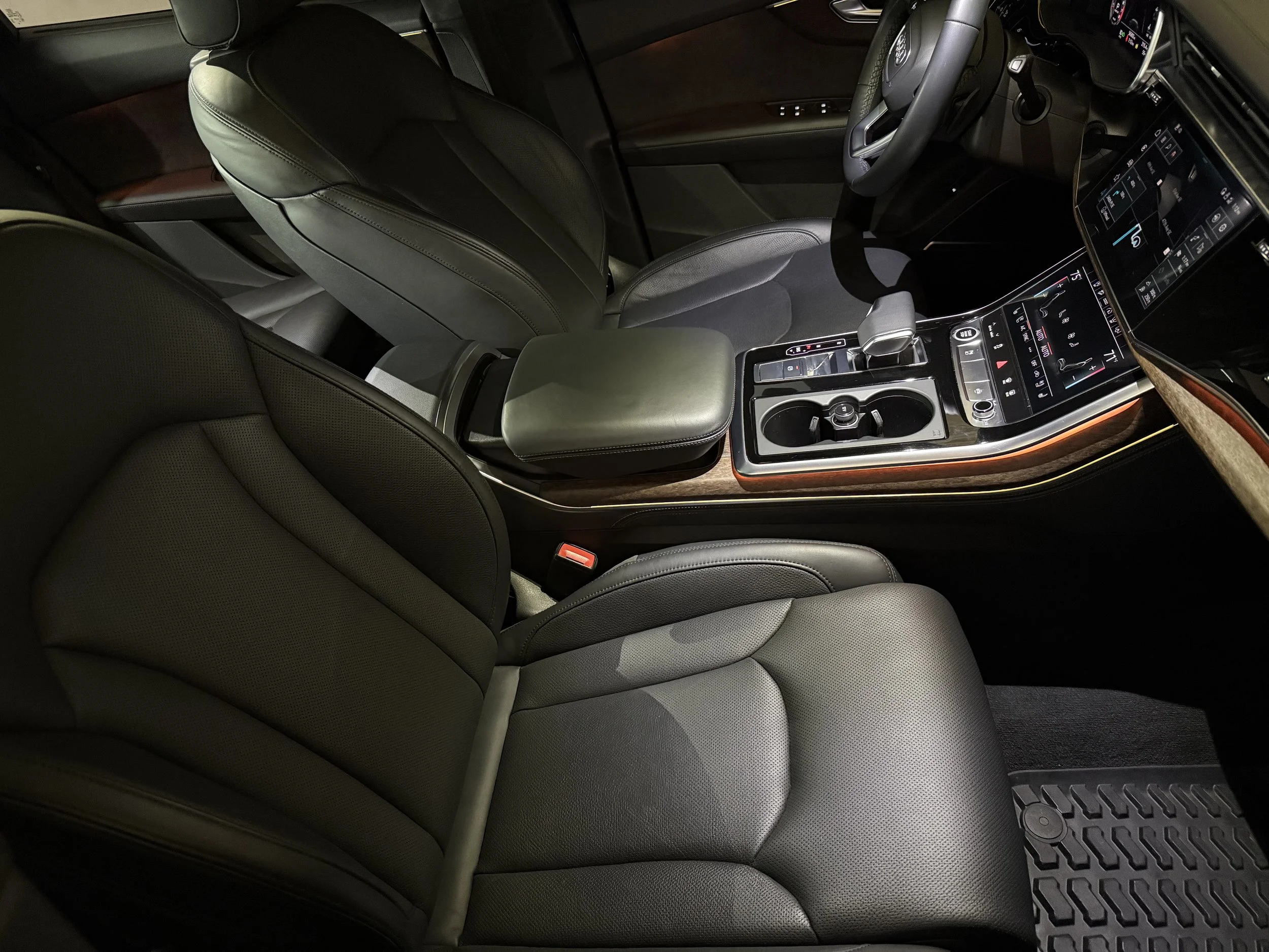 passenger heated & ventilated 14-way massaging seats