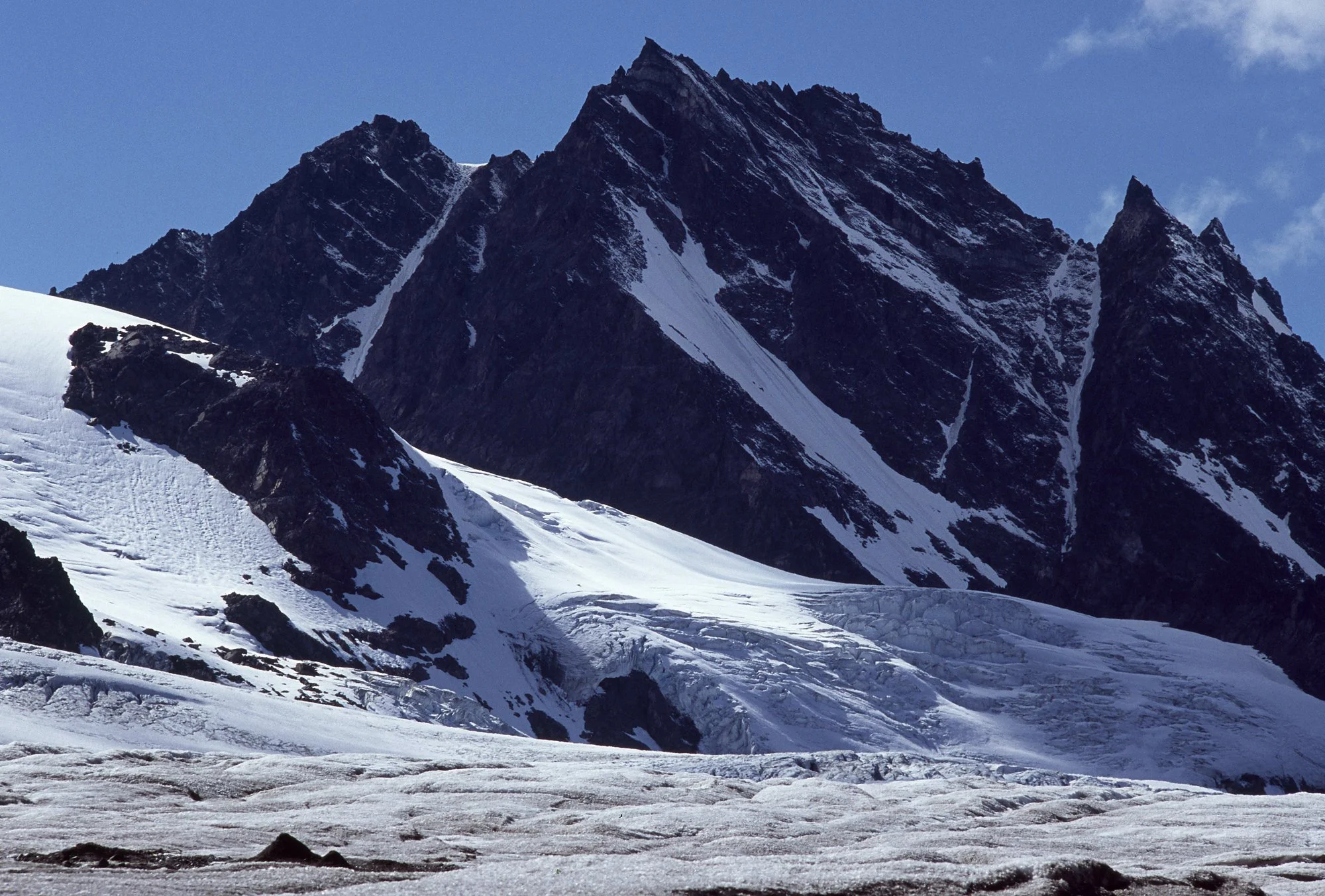 Un-named peaks, Wrangell St. Elias National Park and Preserve, USA.jpg