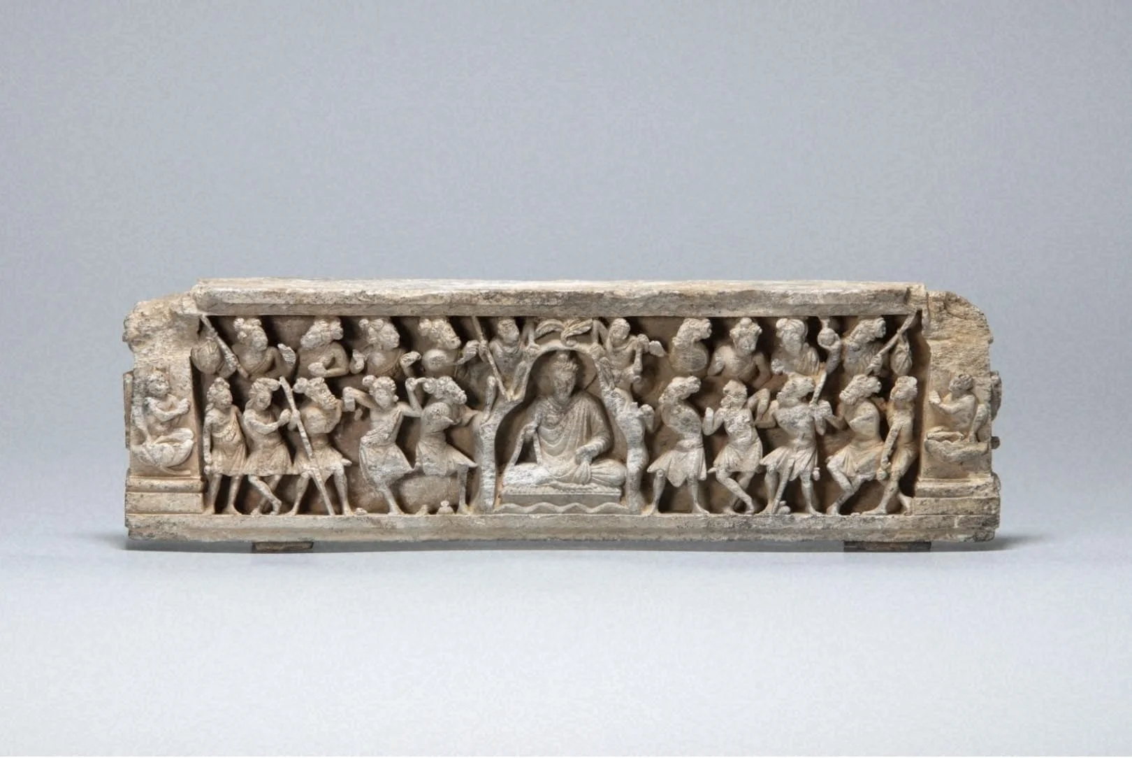 Buddha and 16 Brahman Students | Okayama Orient Museum