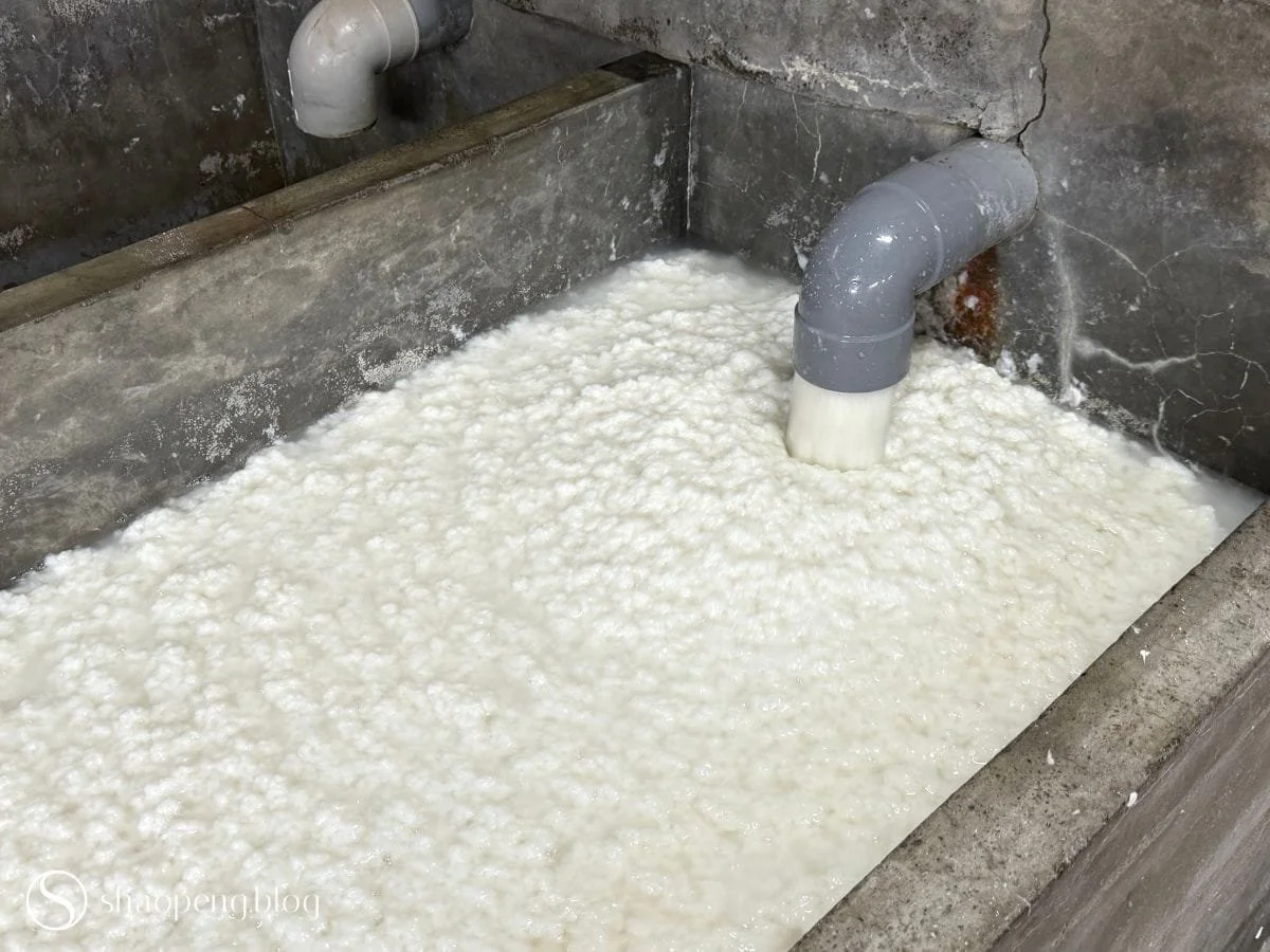 Blending Paper Pulp | Guang Xing Paper Mill
