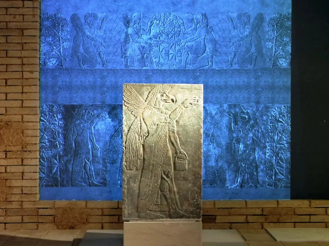 Relief of Apukallu | Okayama Orient Museum