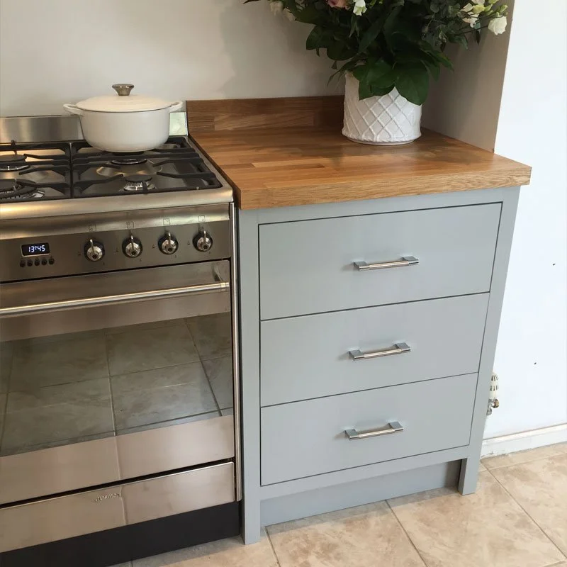 800x800-Gallery8-SUSSEX-KITCHEN-CABINET-CHICHESTER.jpg