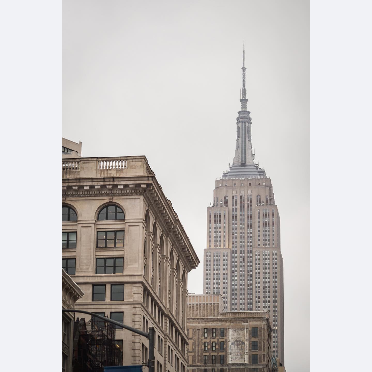 Midtown Empire - NYC
.
.
#NYC #EmpireStateBuilding #theonlyone #EmpireStatebldg #NewYorkNewYork #NY #NYCphotography #igersNewYork #ig_NYC #architecturephotography #architecturelovers #picoftheday #photooftheday #NewYorkStateofMind #travelNewYork #ILo