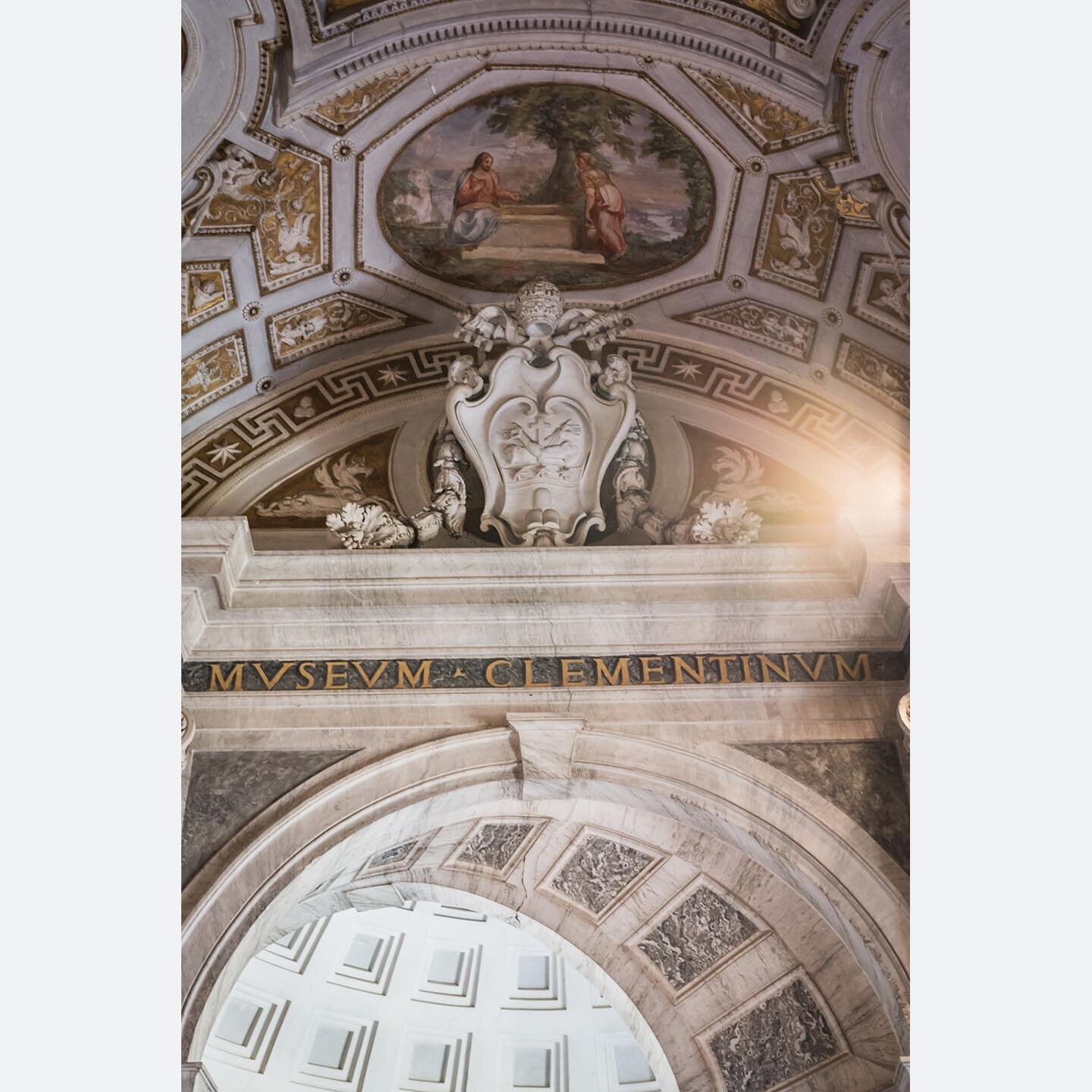 Ornament hall of the Vatican museum - Rome
.
.
#Rome #Vaticanmuseum #churchphotography #Romechurches #churchinterior #lightandshadow #visitRome #architecturephotography #ancientRome #churchoninstagram #historicalarchitecture #romantemple #Romephotogr