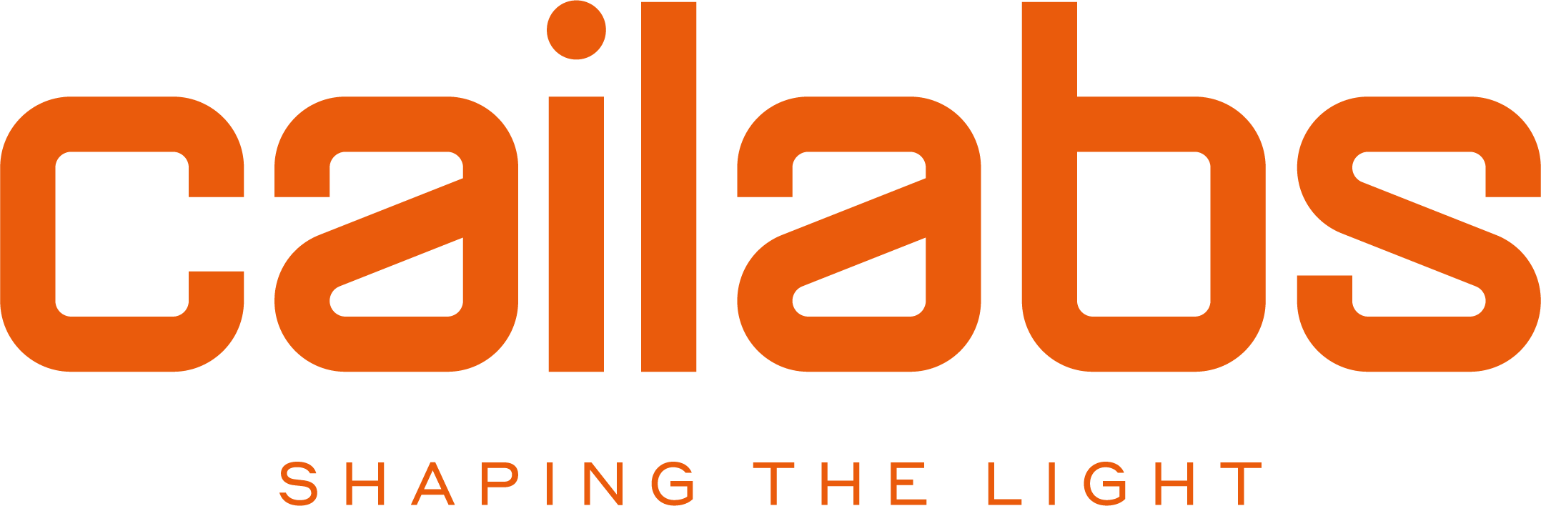 Logo de la marque Cailabs avec le slogan "Shaping the Light" en dessous, en couleur orange sur fond noir.
