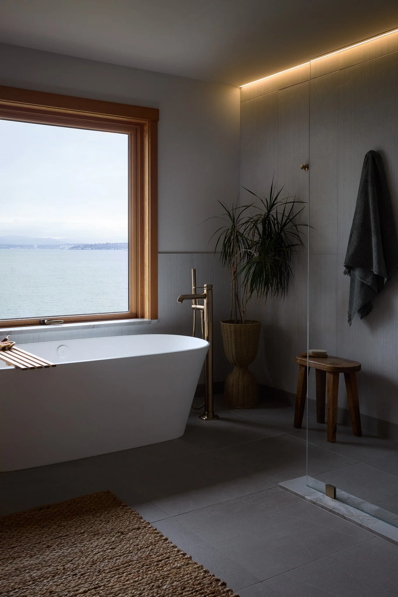 Karen-Lawson-Design_Hilary-McMullen_Wingpoint_1124257951.light-2.jpg