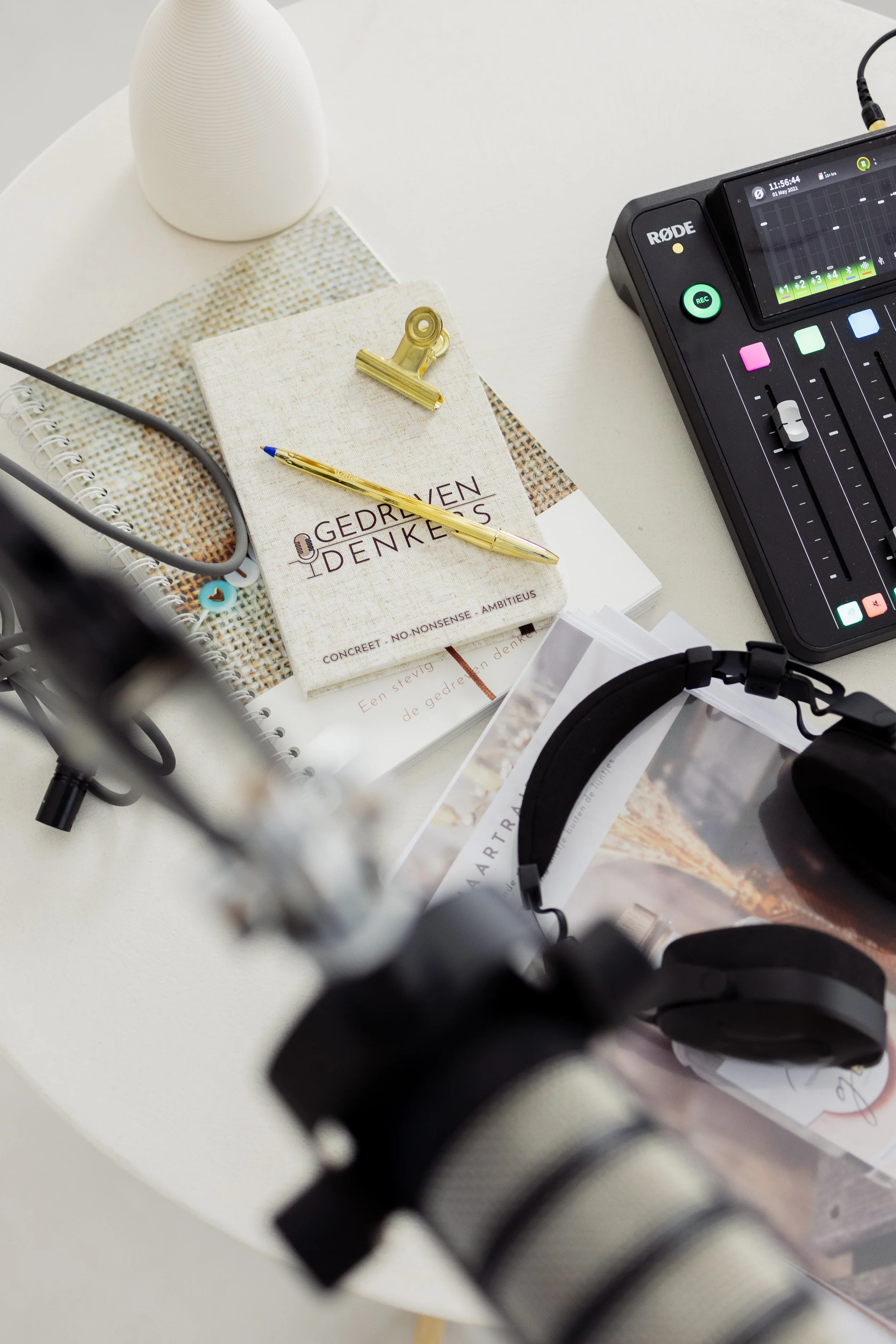 Gedreven Denkers - Voor gedreven denkers die geïnspireerd willen worden én blijven. - podcast