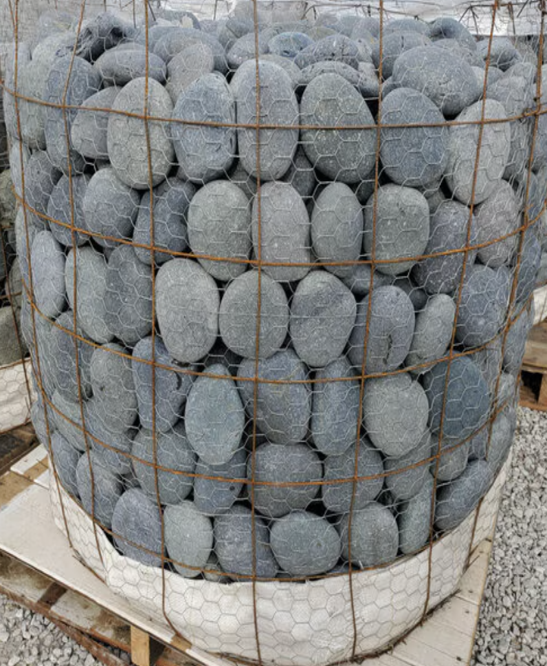 MEXICAN BEACH PEBBLES BLACK 3 - 5 in.