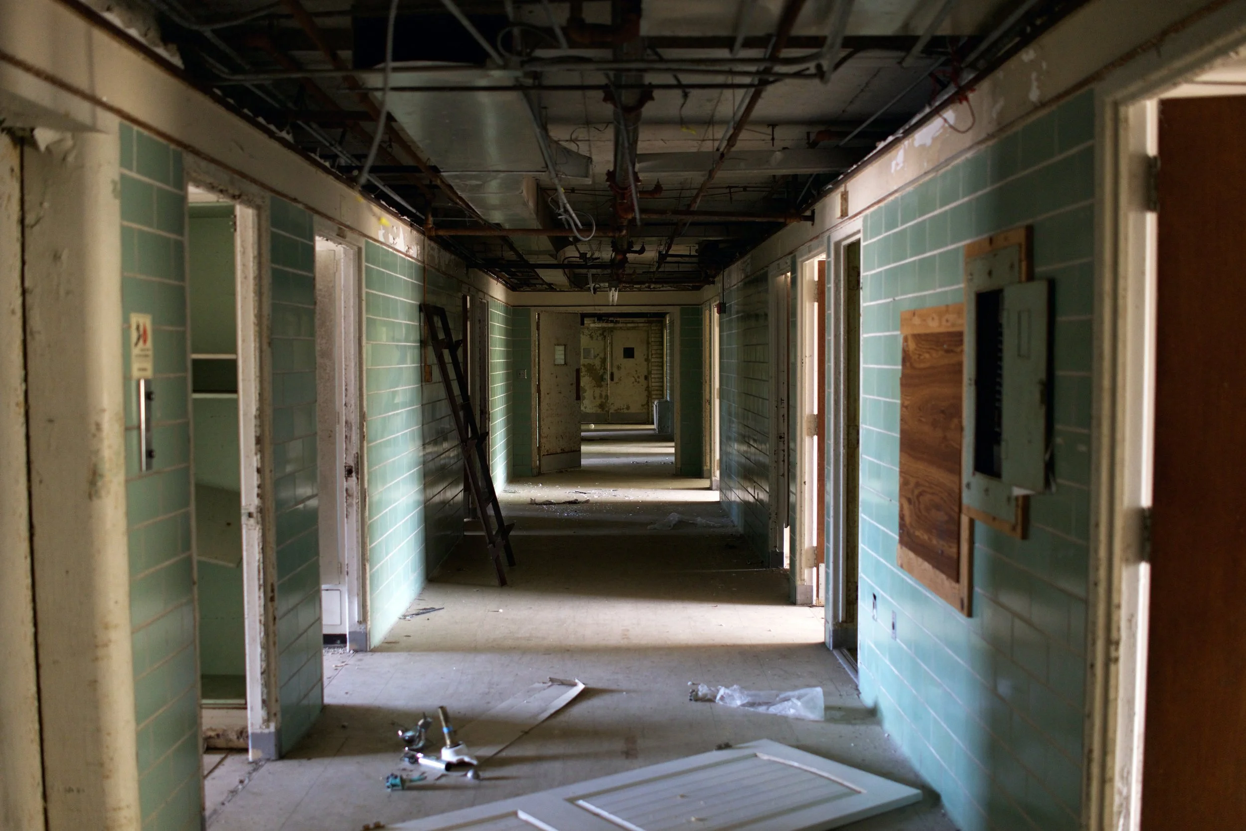 8-Landmark 301_Before_Corridor.jpeg