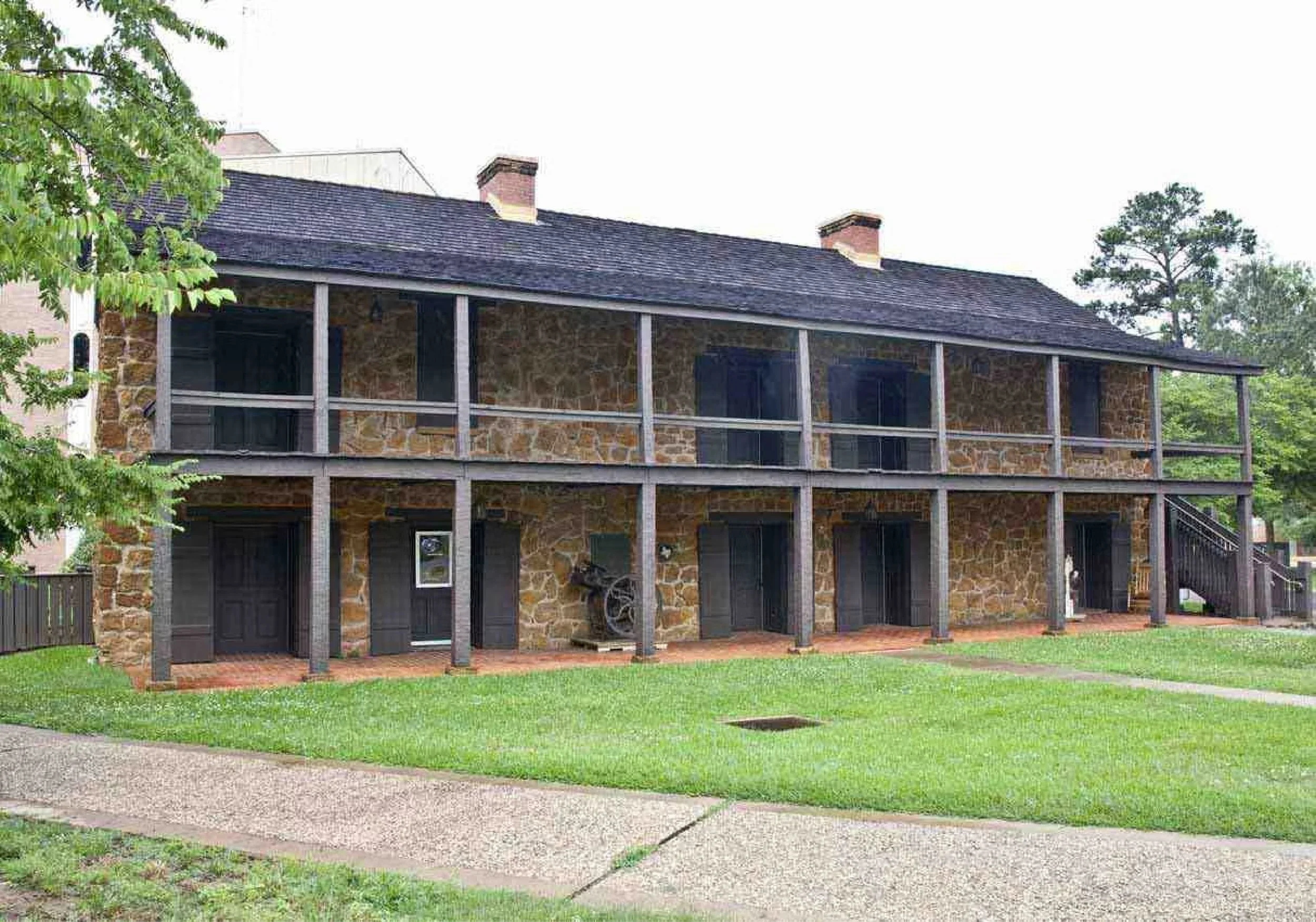 THC_HH_TXT47_IMG1_StoneFort.jpg