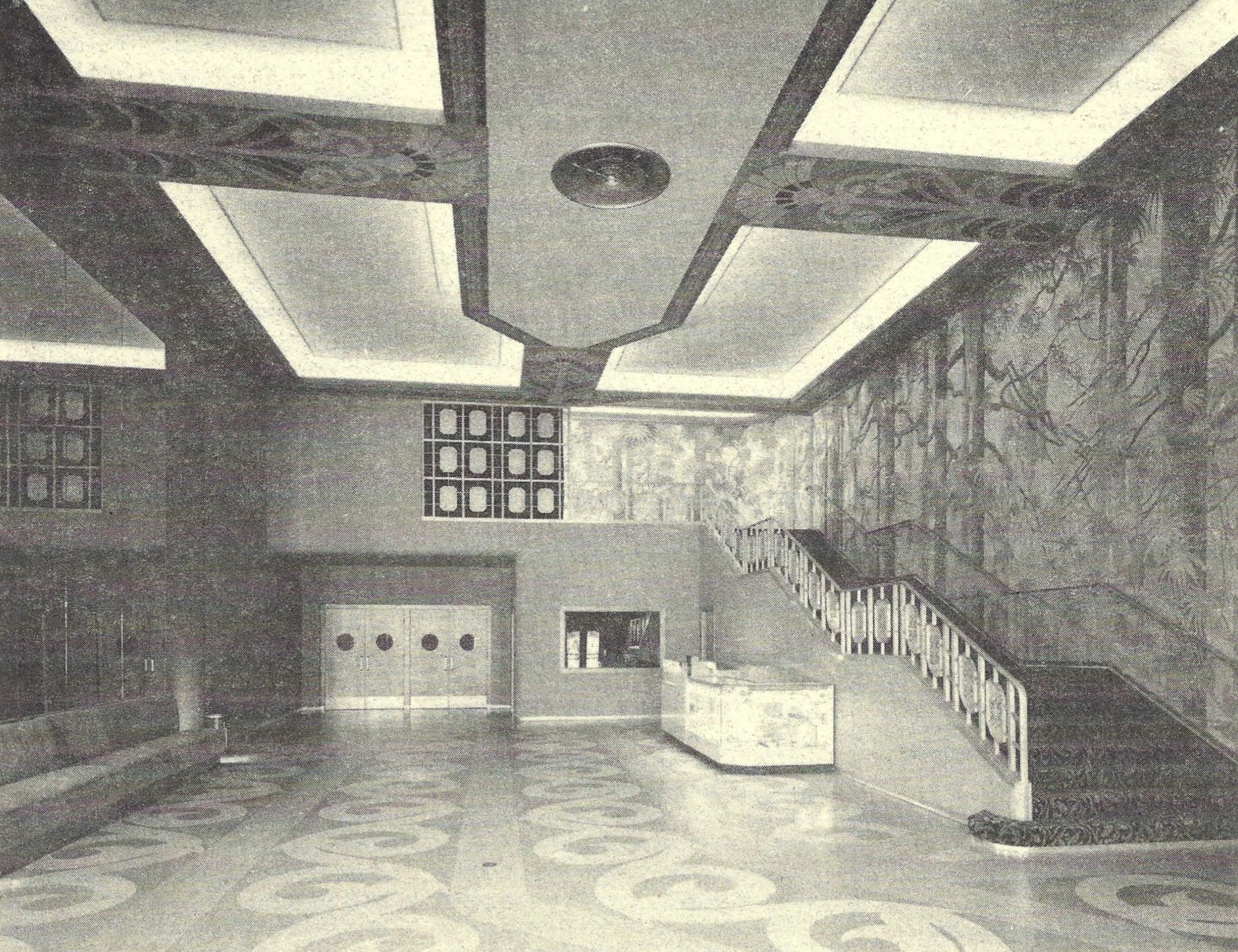 1946
