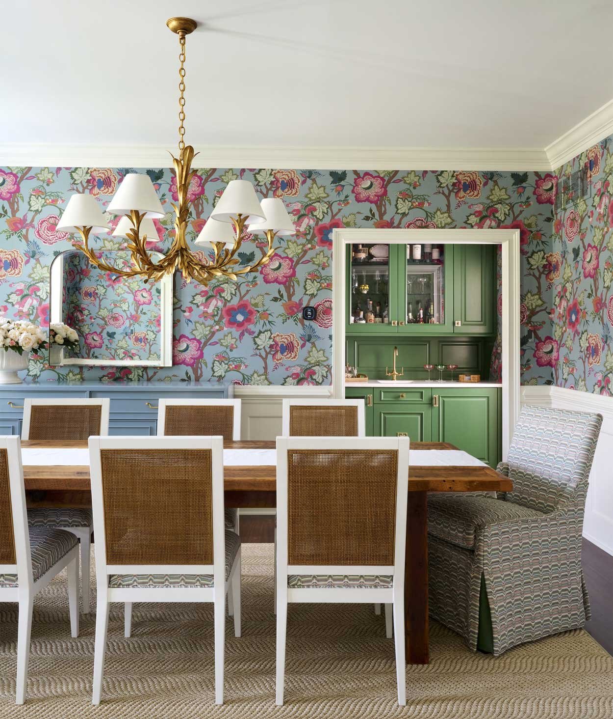 floral-dining-room-with-rectangular-table.jpg