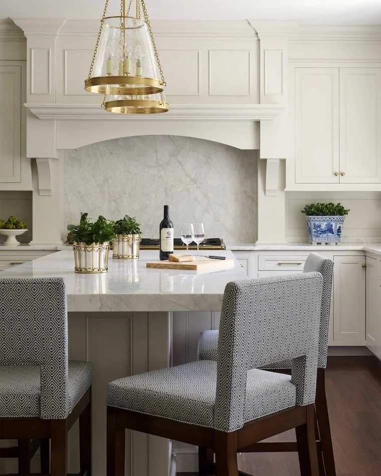 marble-kitchen-bar-with-stools.jpg