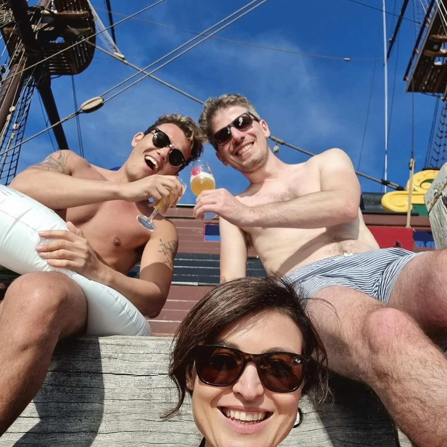 What a weekend! I keep forgetting how Amsterdam is so much fun with those two! Thank you, @t_lazari and @llldianalll! I will be back soon!