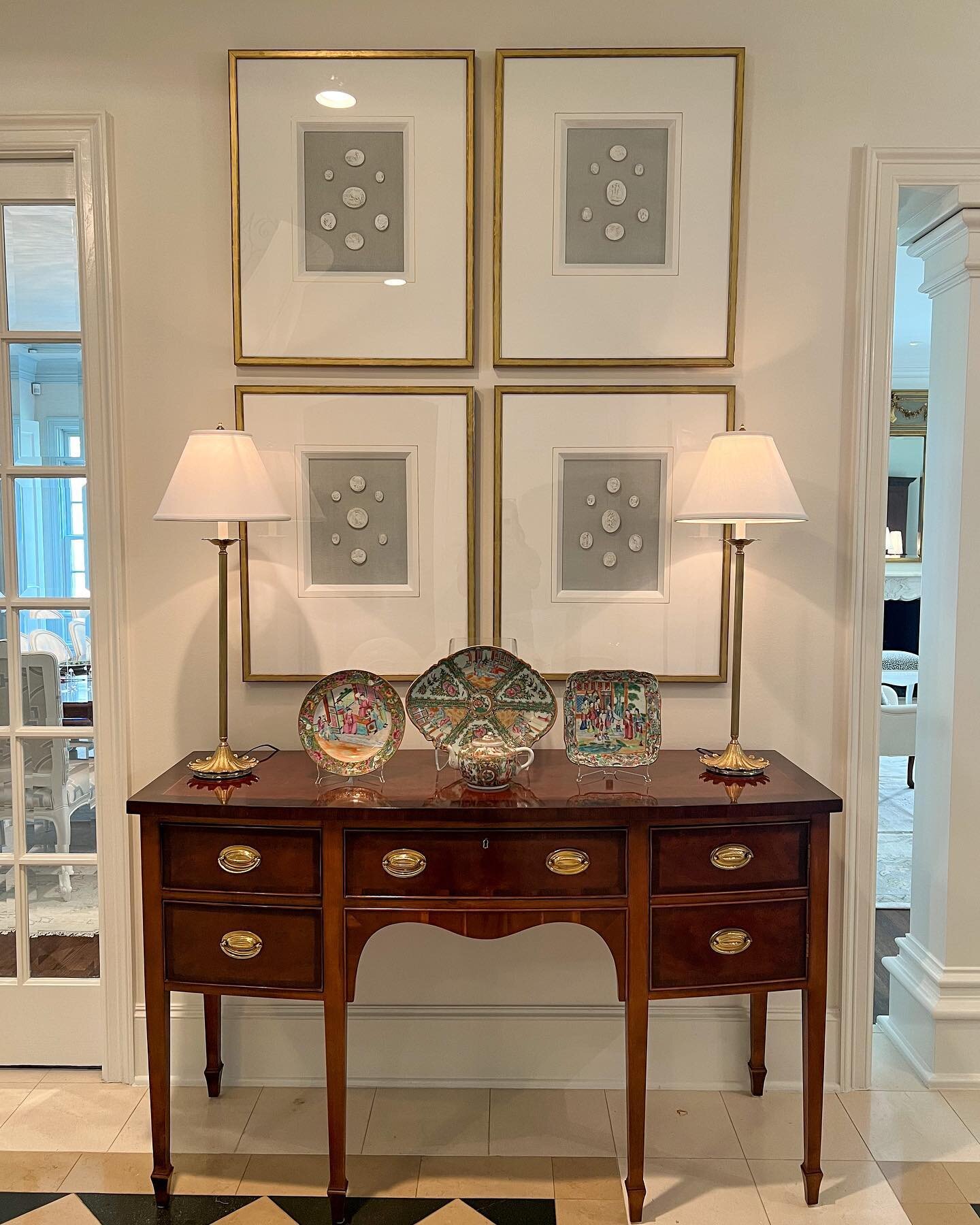 Happy almost weekend! Thank you @highgrovehouse_ for sourcing the intaglios and porcelain. 🤩✨