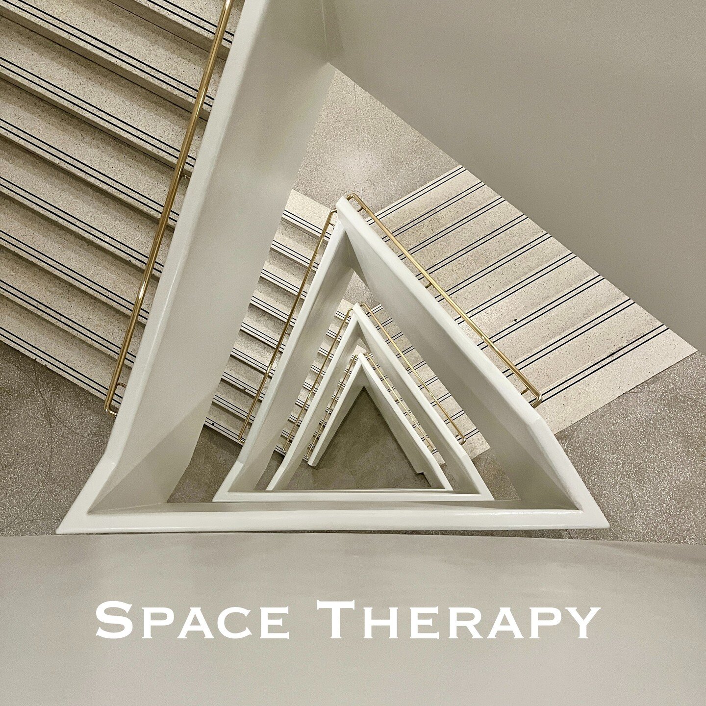 Hi all! 🍁 I'm offering Space Therapy sessions at a 40% discount (that's $75 bucks!) for a first time individual session. Space Therapy is virtual professional organizing for those needing help but who don't have the time to devote to an in person 4 