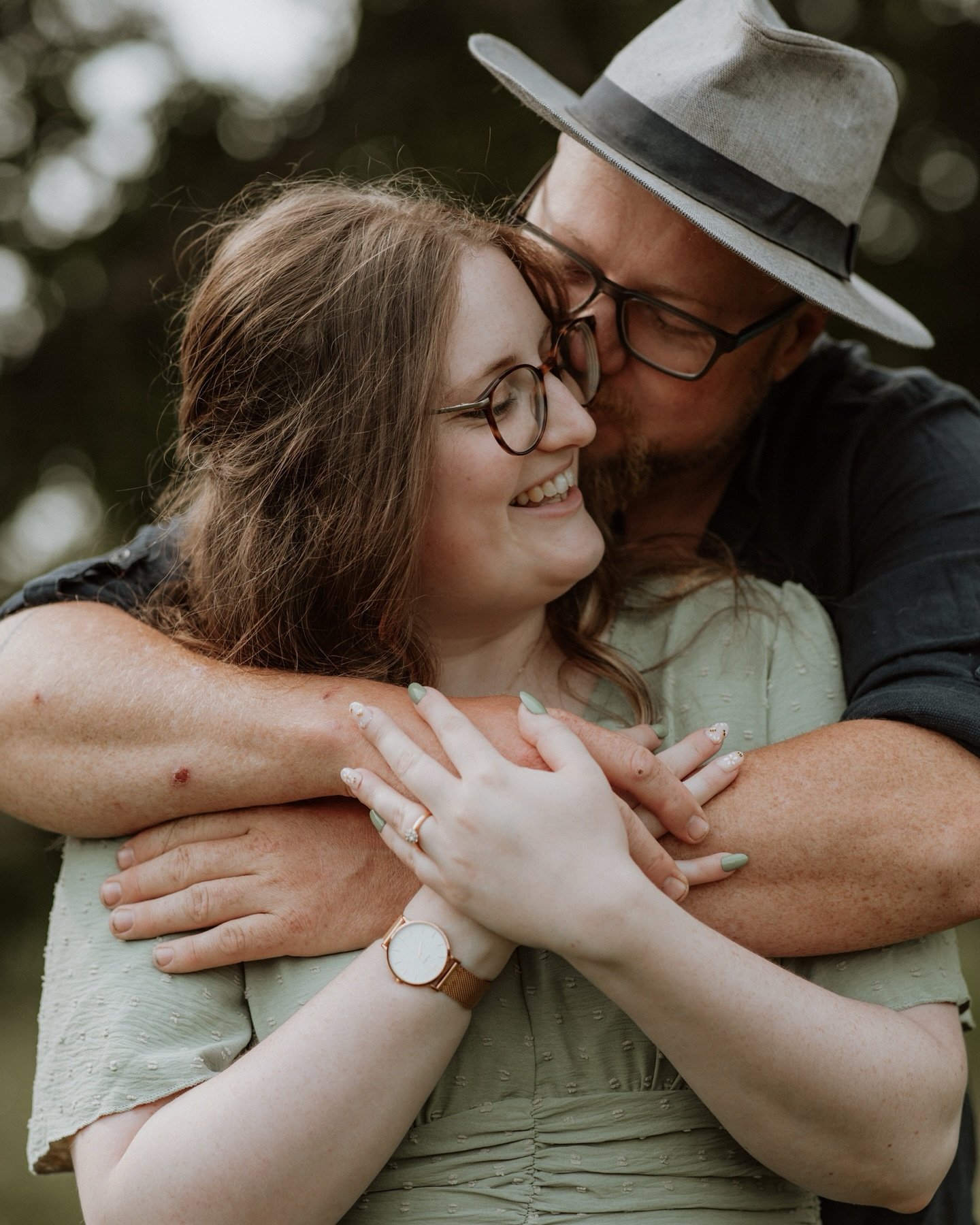 Capturing the lovely F and B on their beautiful engagement session @froginwellvineyard last week. We caught the early morning sunshine and it was totally worth the early start, what a glow!
Roll on October for their wedding ✨
