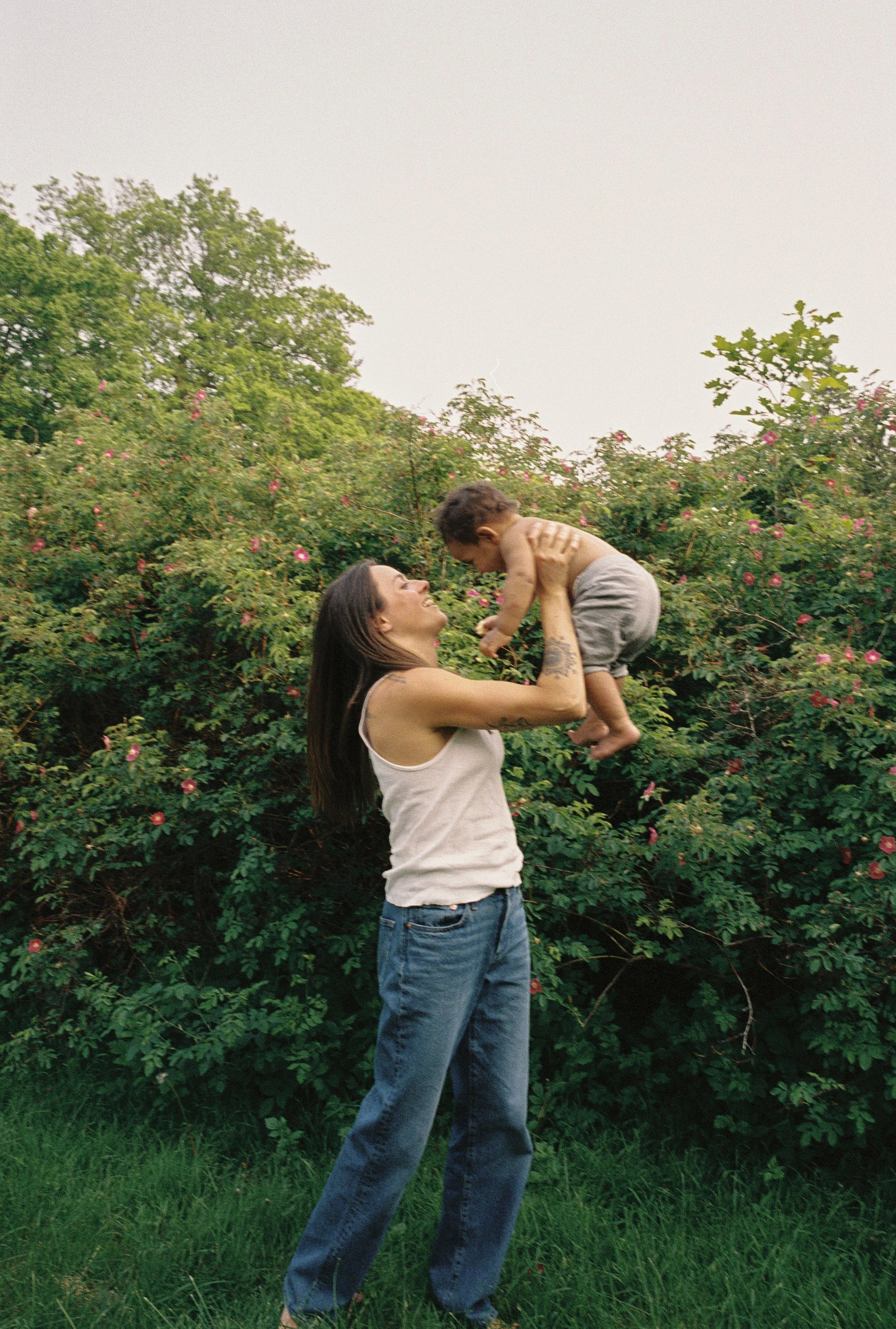 Candid family moments photographed on 35mm film by Ottawa analog photographer