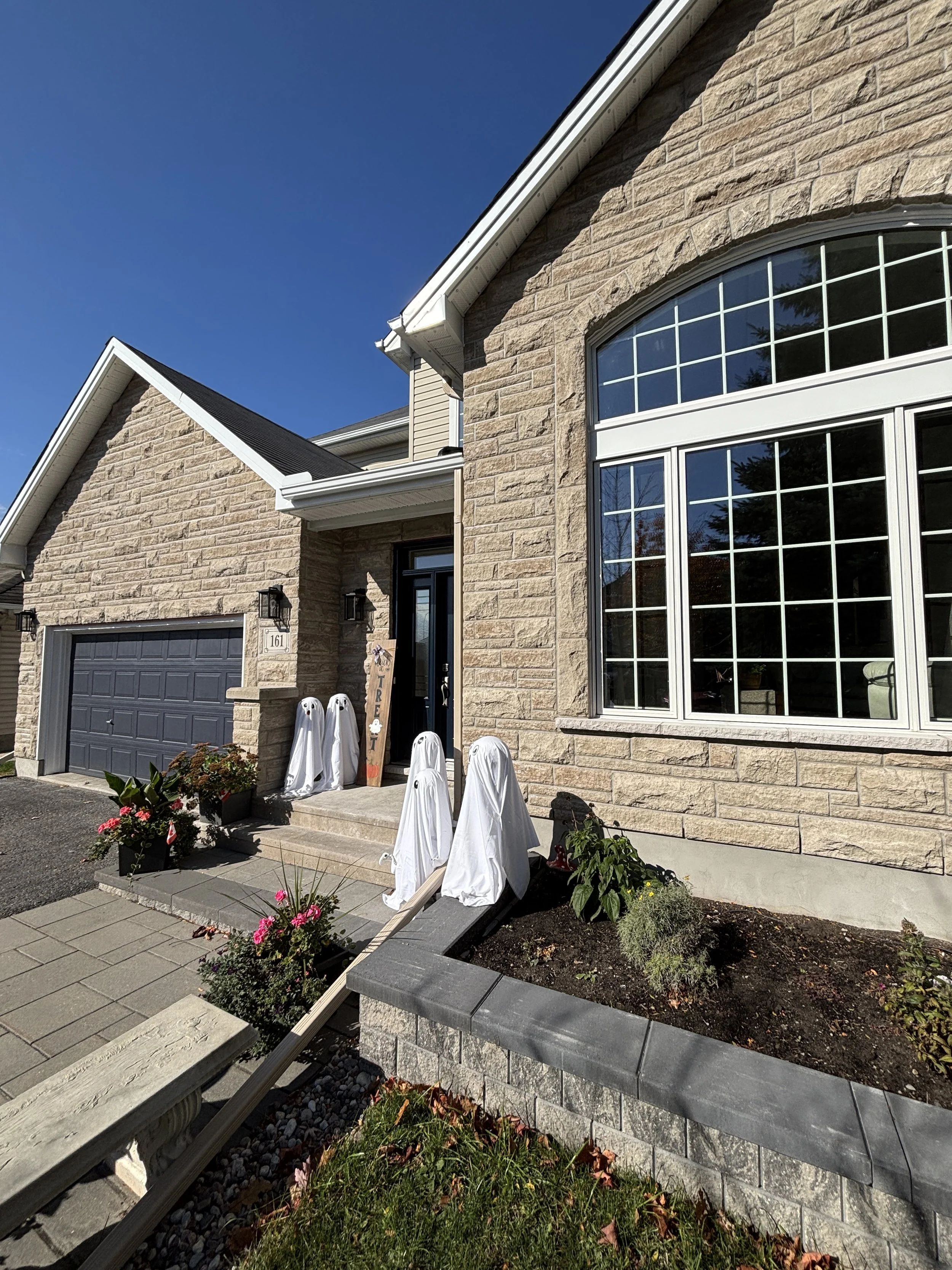 New stone veneer_Kanata.JPG