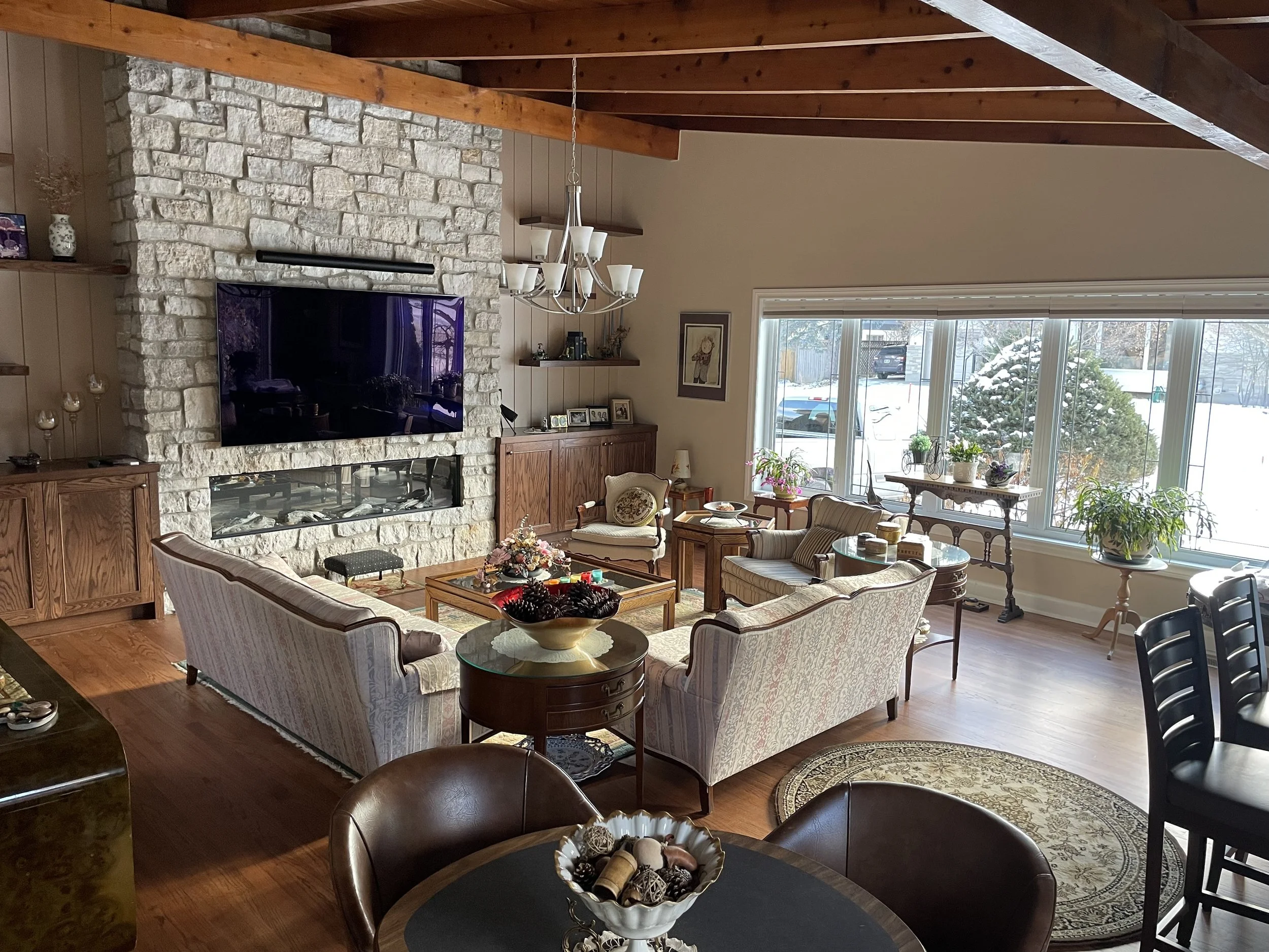 367 Mountbatten Ave 1.JPEG