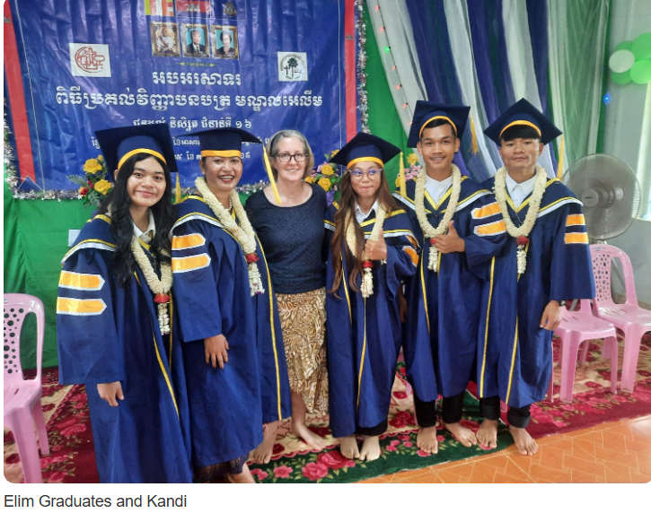 Elim grads.PNG