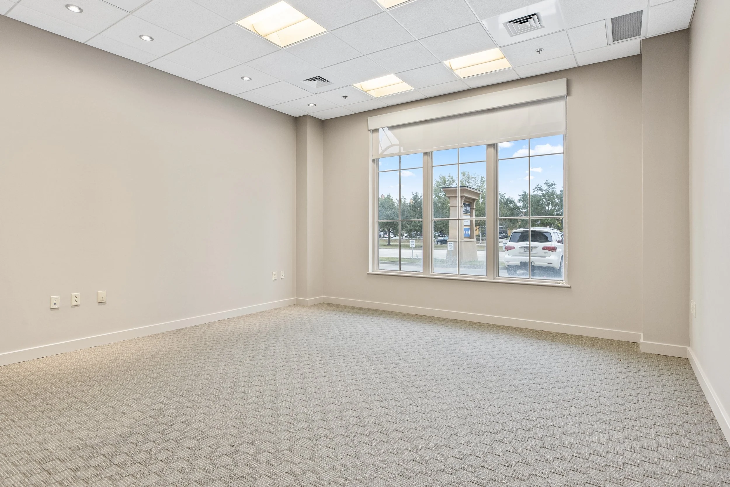 Camellia Tower II 2000 Kaliste Saloom Rd — River Ranch Commercial