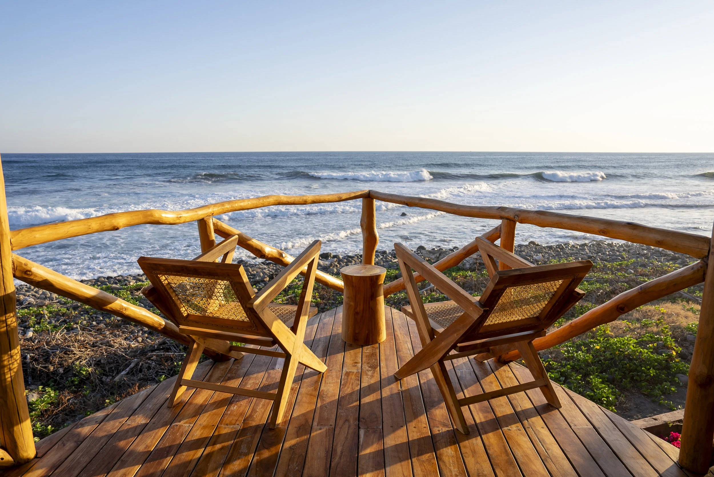 Copy of Mizata Photos-50-porch-deck-beachfront-treehouse.jpg