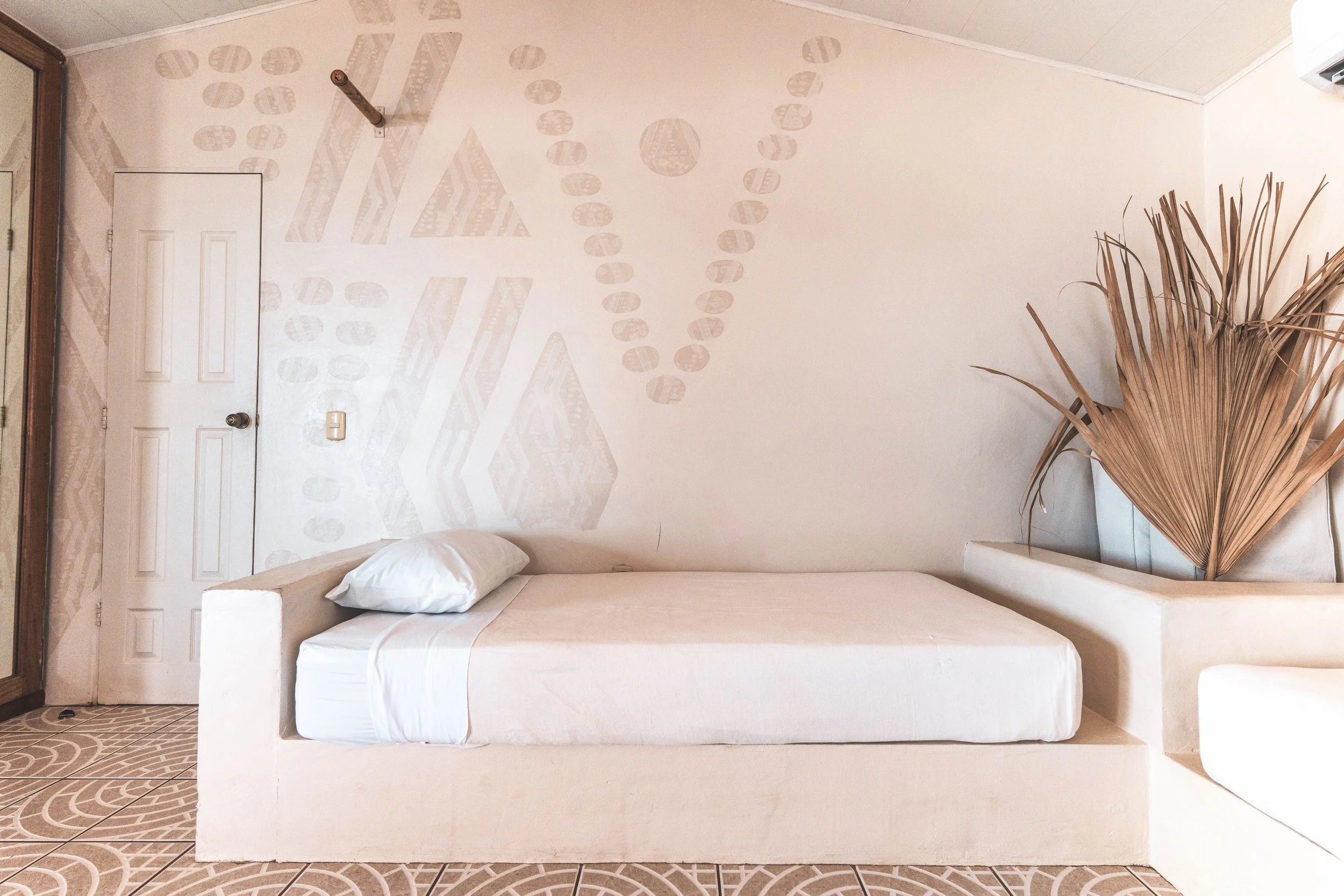 Copy of DSC08524-BungalowRooms.jpg