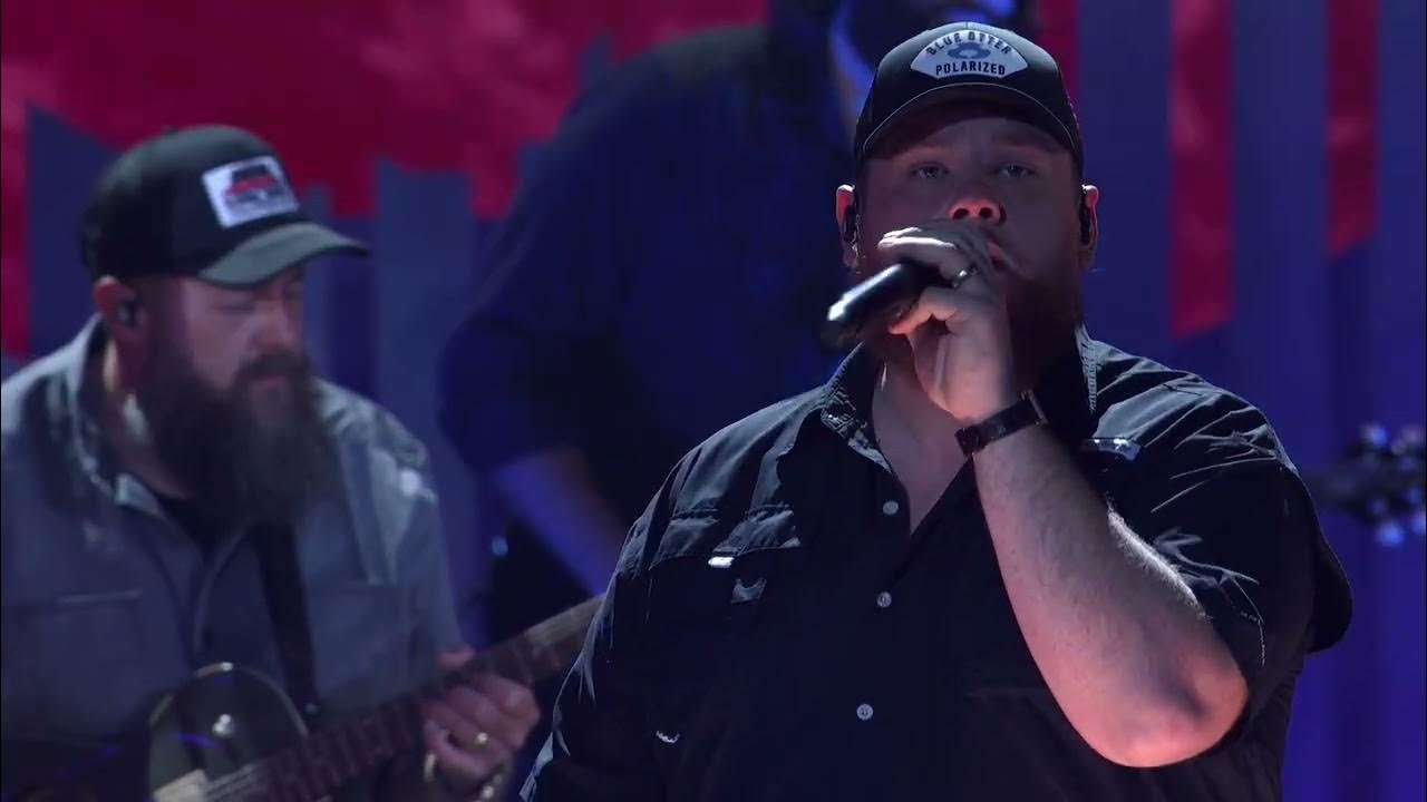Luke Combs - Where the Wild Things Are (Live from the 57th Annual CMA Awards)