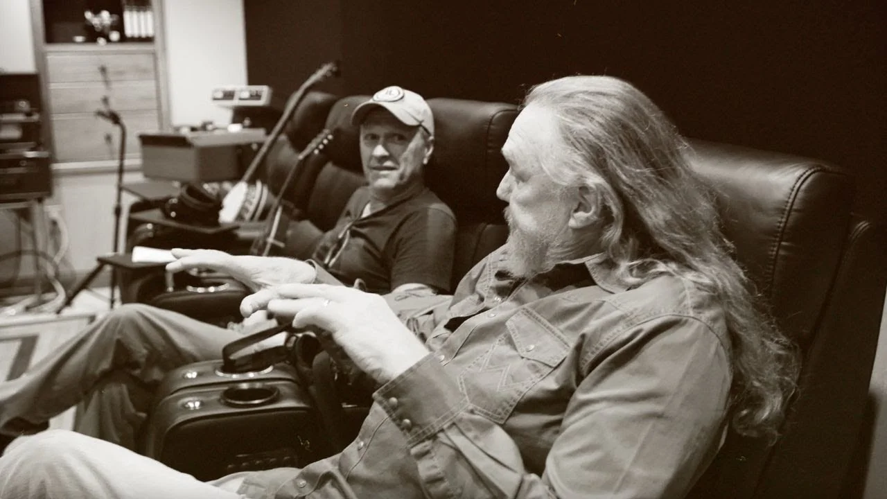 Craig Morgan and Trace Adkins - That Ain't Gonna Be Me (Studio Video)
