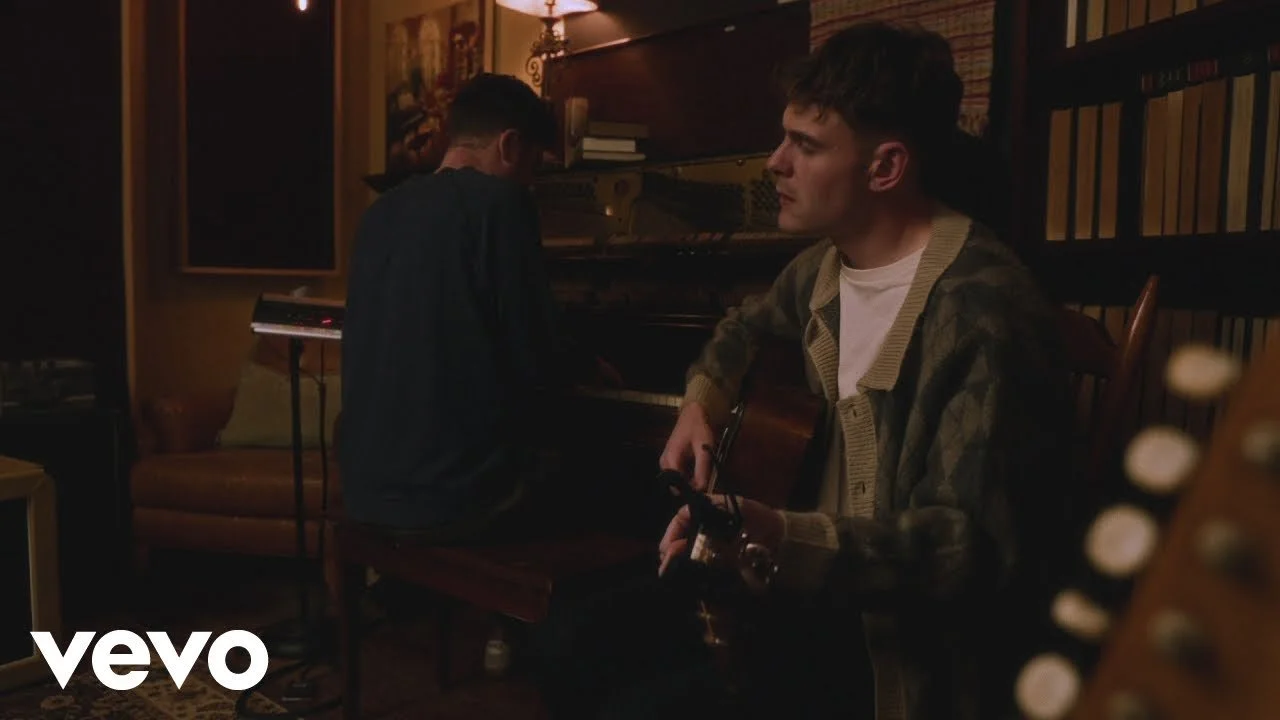 Darren Kiely - Hidden Away (Official Music Video)