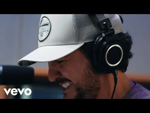 Luke Bryan, Luke Combs - Finders Keepers (Official Music Video)